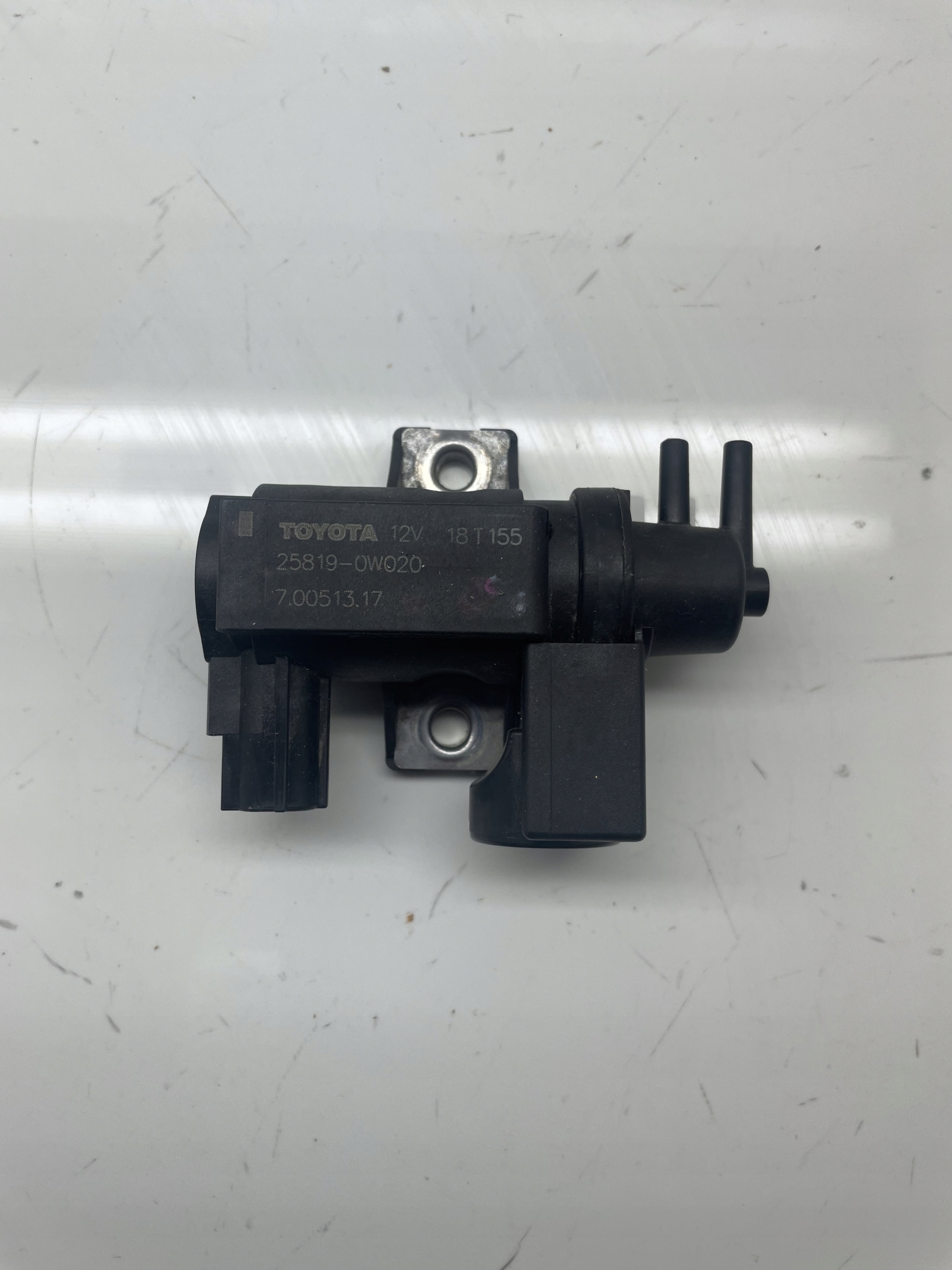 Вакуумный клапан Auris C-HR 1.2 T 25819-0W020