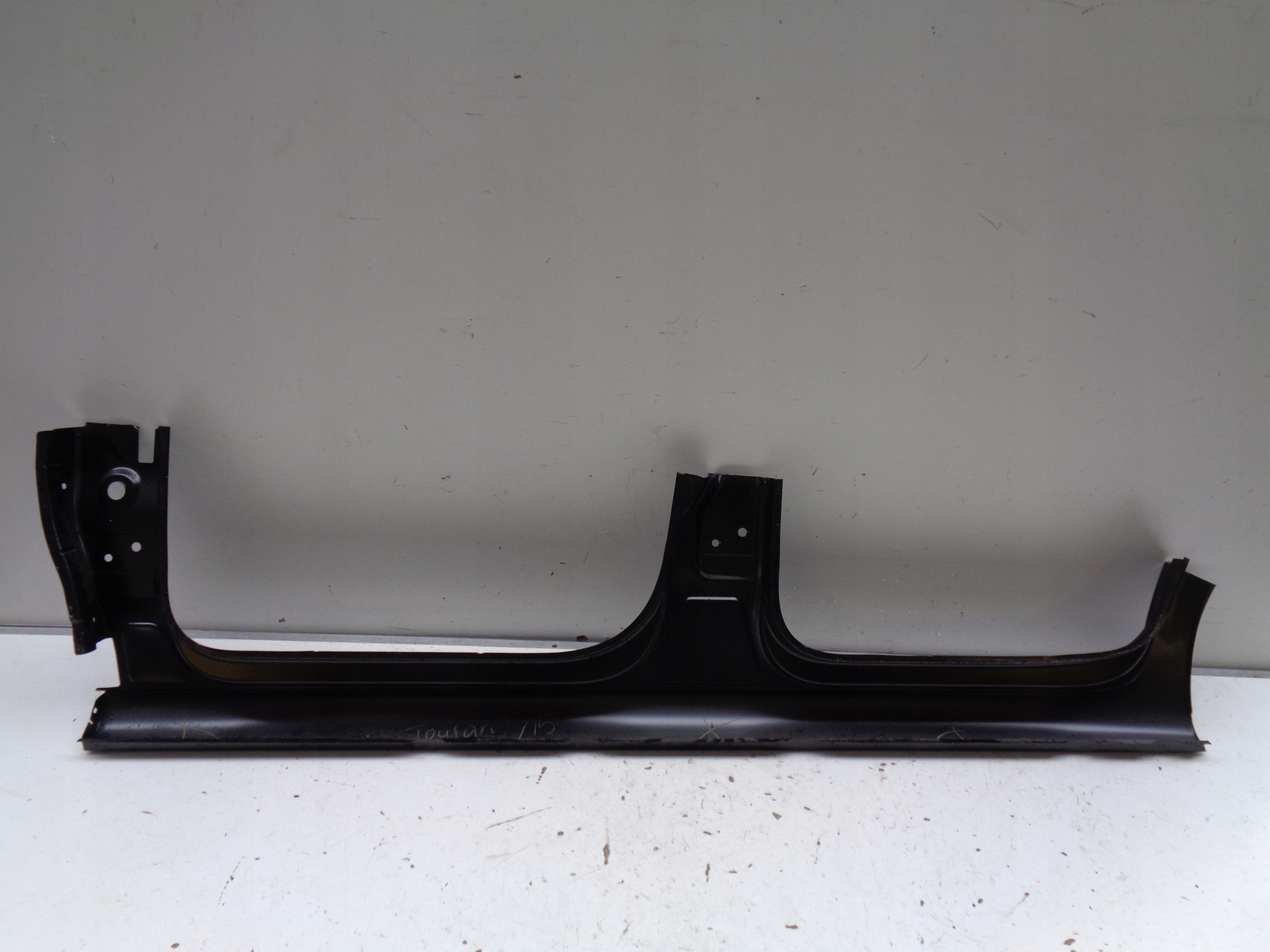 threshold right VW TOURAN 5TA 16- NR 43864