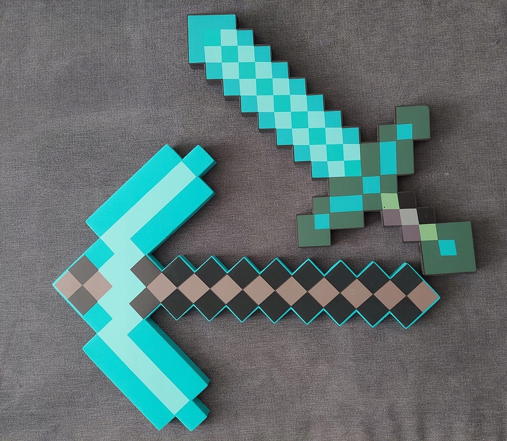 Minecraft diamentowy miecz + kilof zabawka figurka Kod producenta diamentowy kilof