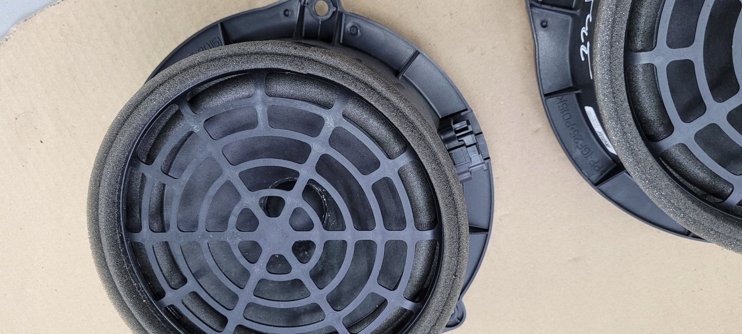 A6 C7 4G speaker door rear part left right 4G1035411