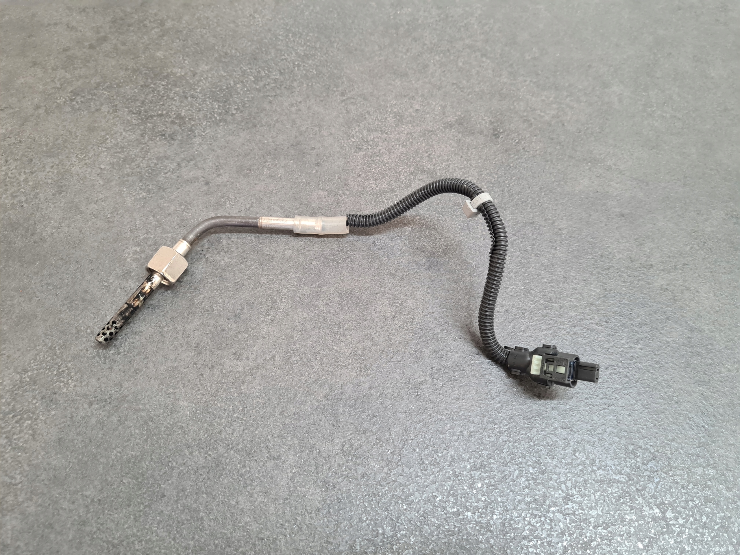 CZUJNIK TEMPERATURY SPALIN MERCEDES W213 3.0 CDI