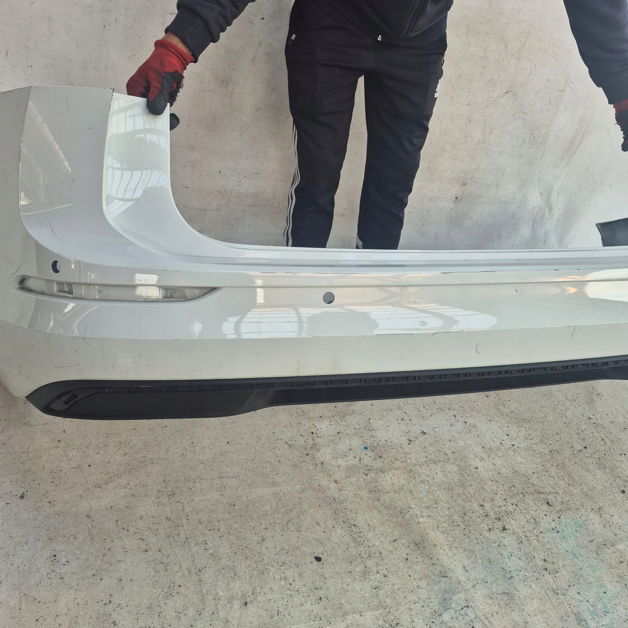 VW GOLF VIII 8 KOMBI 19-> bumper rear part rear PDC