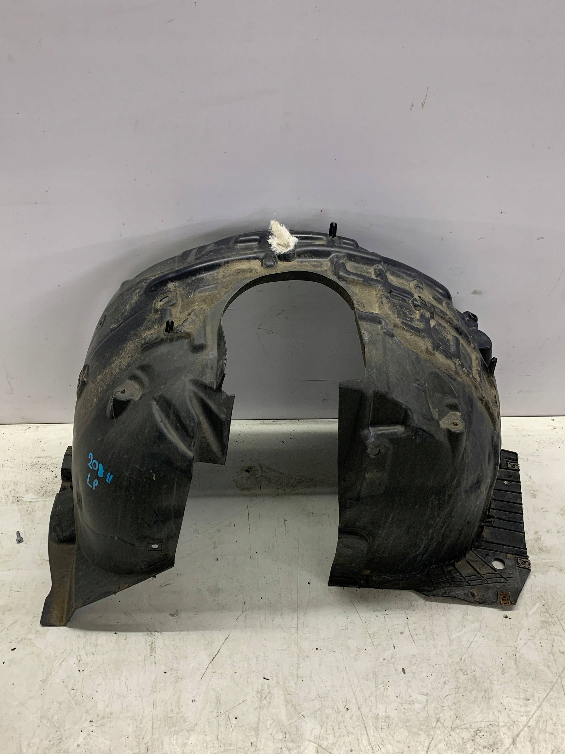mudguard left front left front 9823309180 PEUGEOT 208 II (2019-)