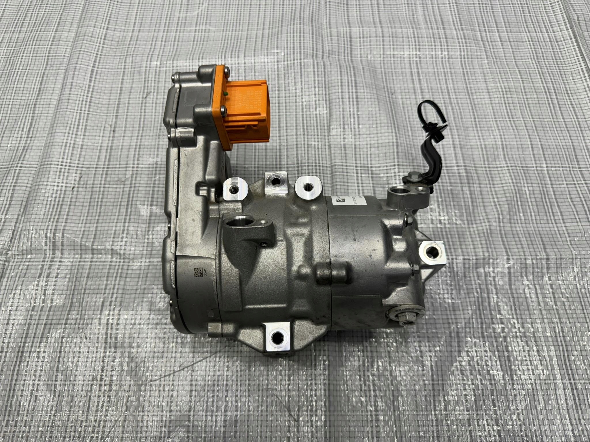 renault AUSTRAL 1,2 компрессор кондиционера 926003993R