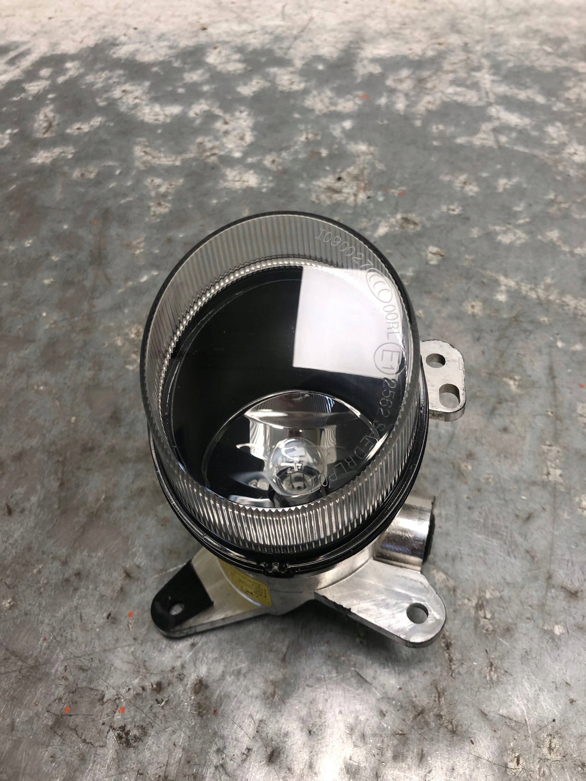 fog light left front MERCEDES W212 A2128200356