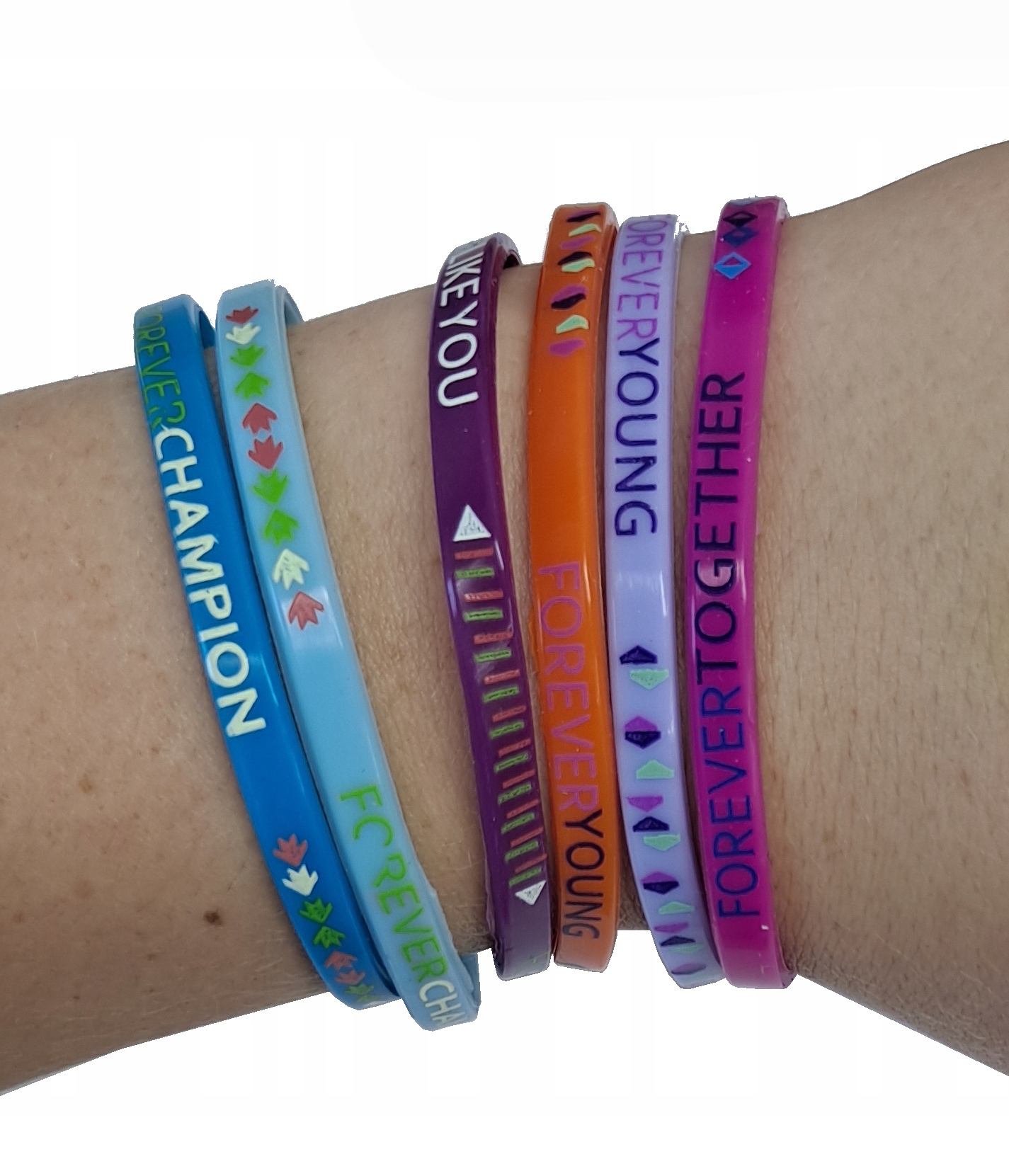 BRANSOLETKI SILIKONOWE Z NAPISAMI KOLOROWE x10 szt opaski przyjaźni gumowe Materiał Inny