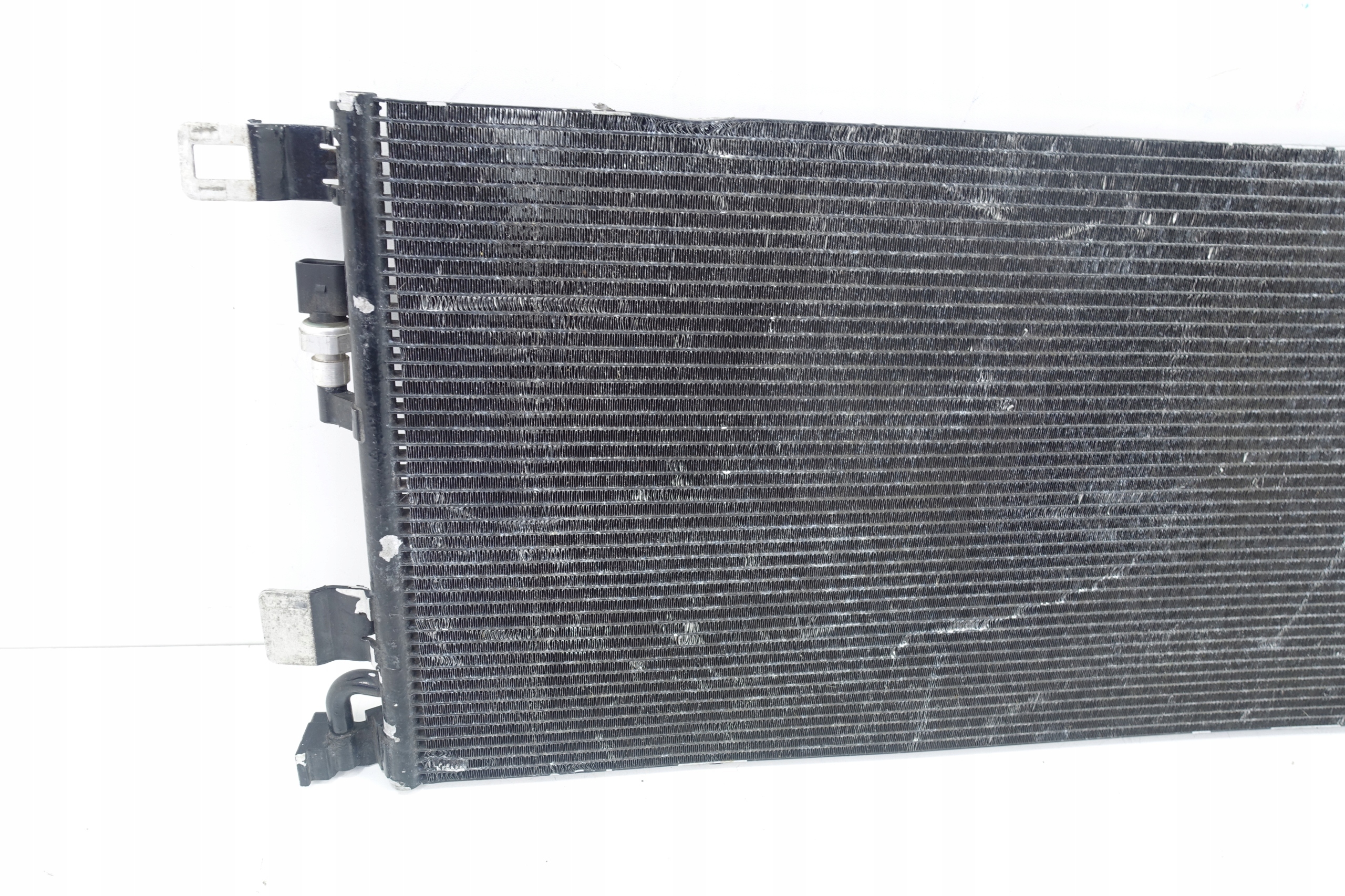 Radiateur climatisation AUDI A4 B9 A5 8W0816411Q