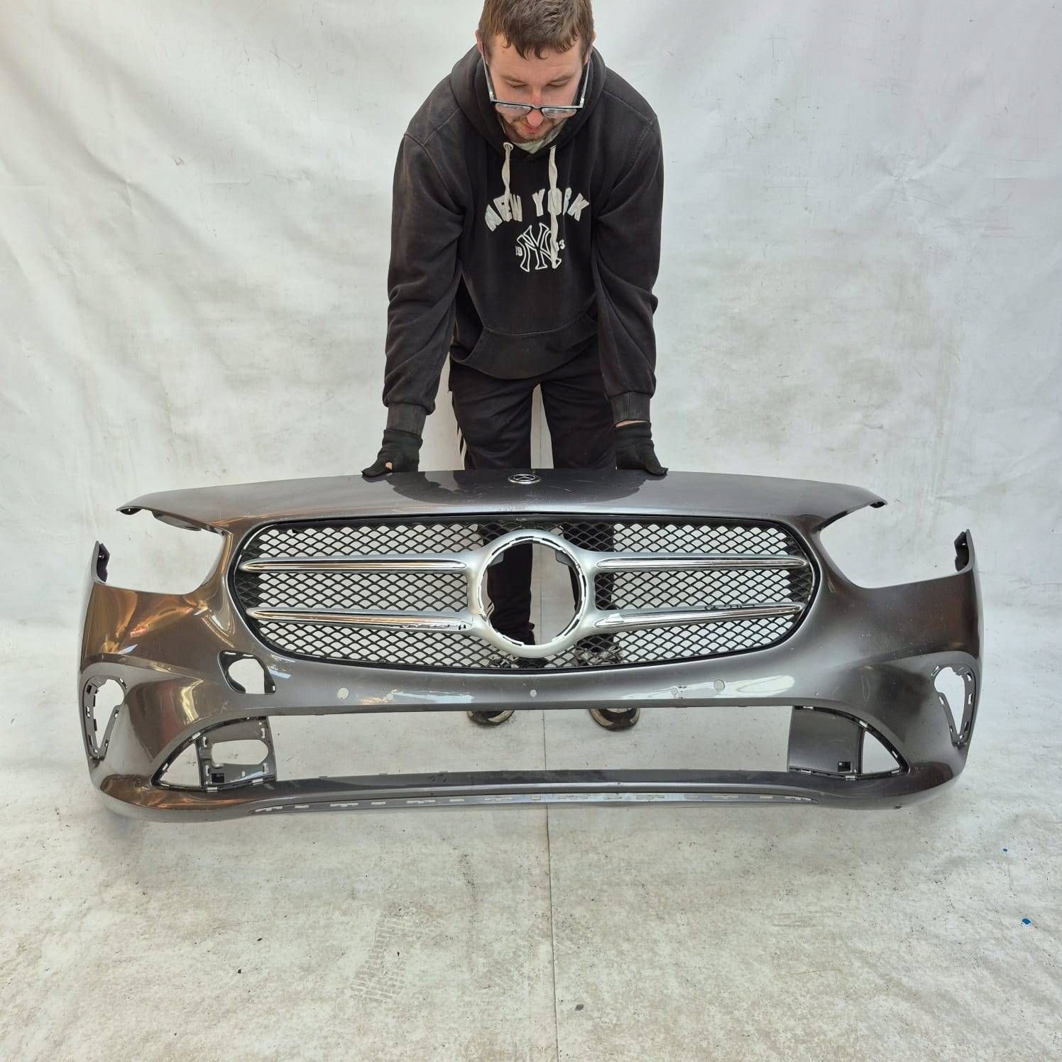 MERCEDES B-KLASA III 3 W247 18-> bumper front front PDC