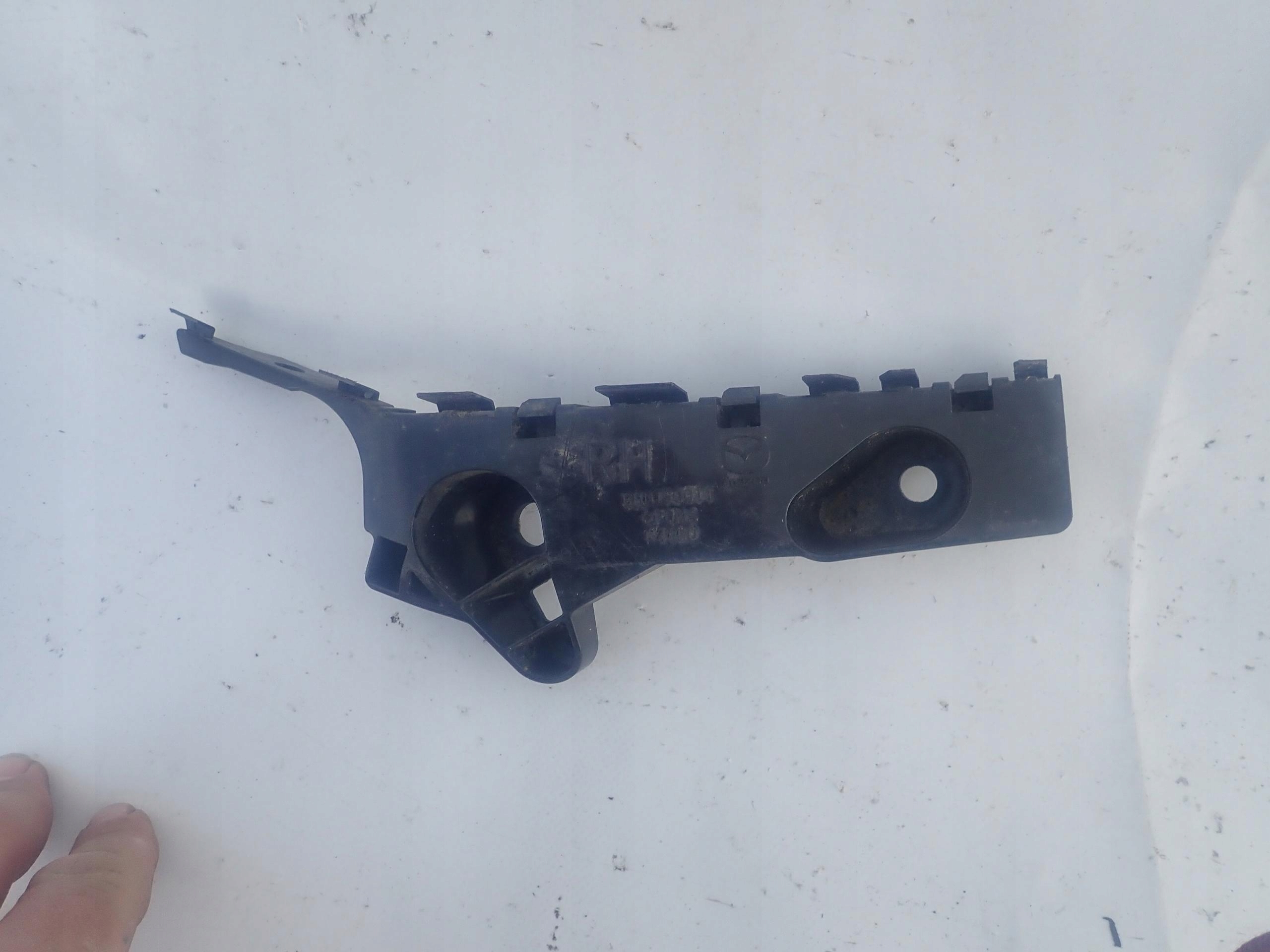 MAZDA 3 13- bumper bracket right front BHN1500T1