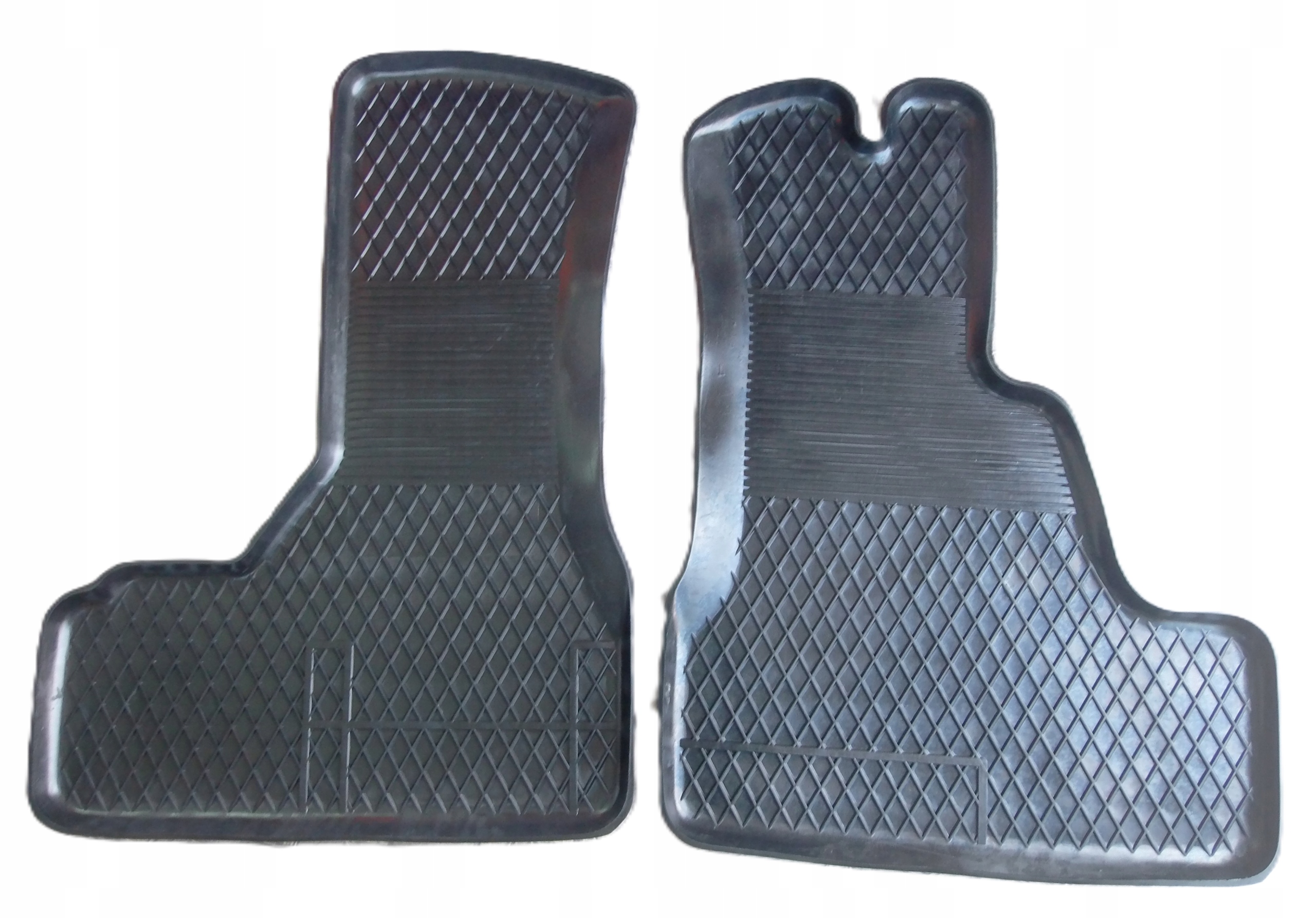 Dywaniki Gumowe Korytkowe Korytka Mercedes 307 W 207 Kaczka 308 410