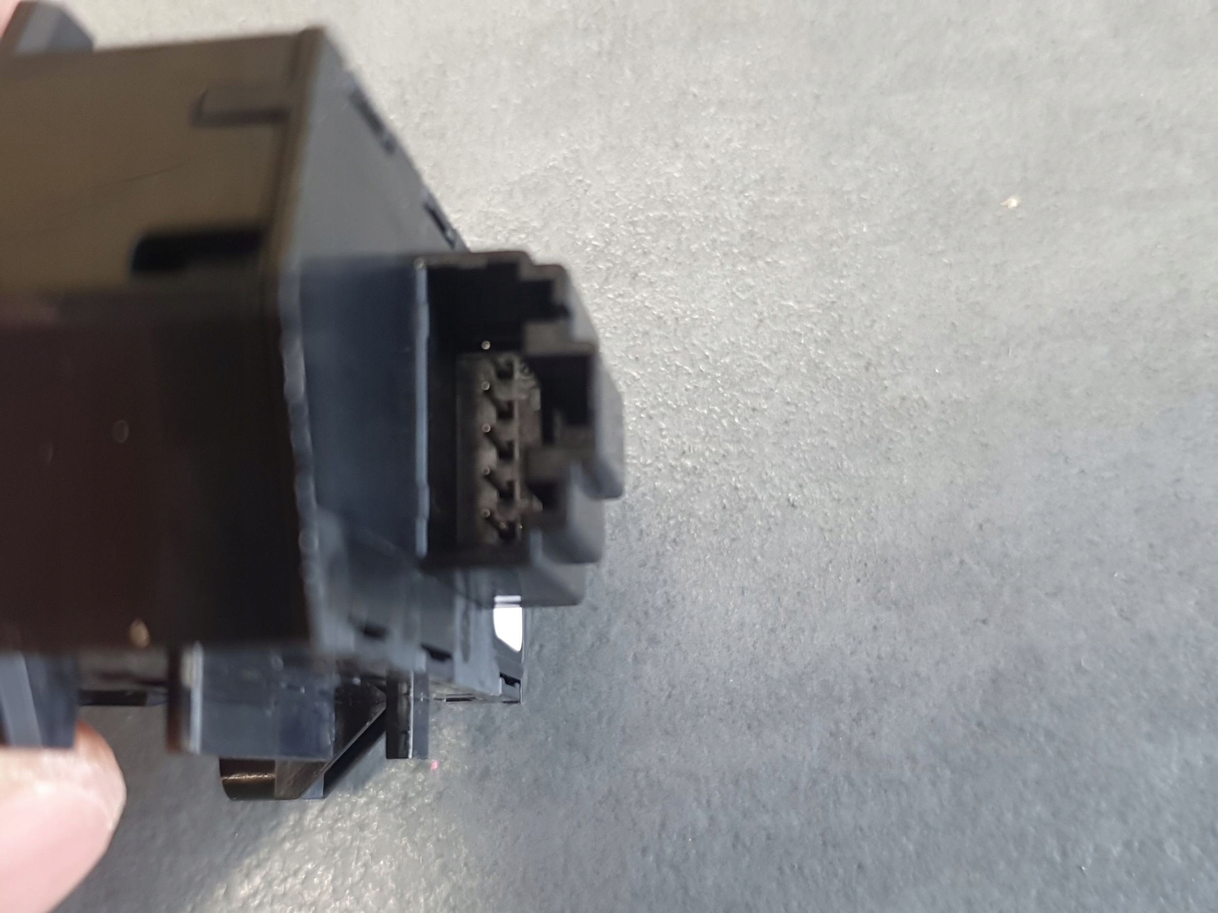Audi Q8 Schalter pamieci SITZ 4M0959769A