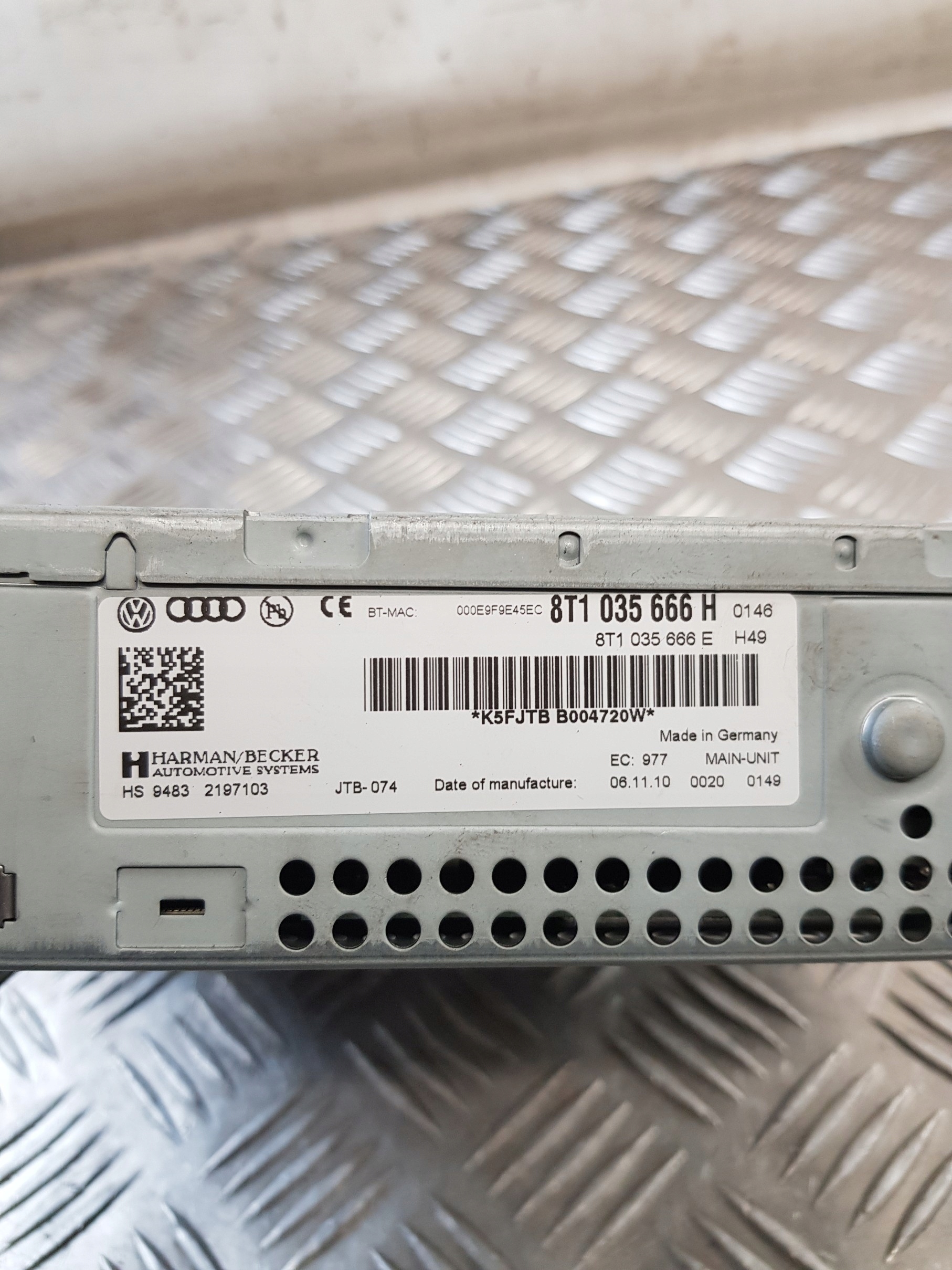 player navigation devices 8T1035666H AUDI A4 B8 10R