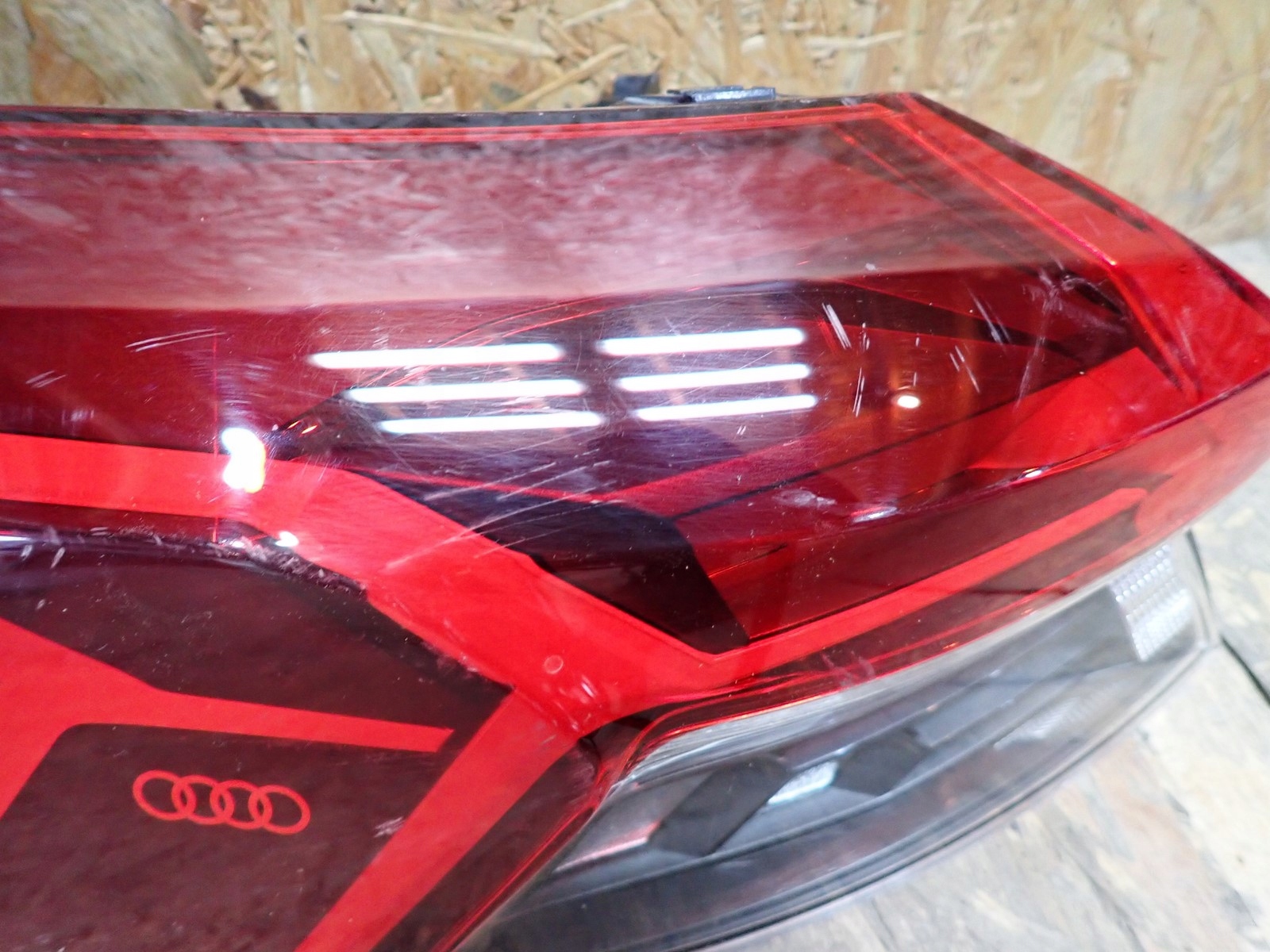 light left rear left rear part AUDI Q4 E TRON 89A F4B 2021- 89A945069