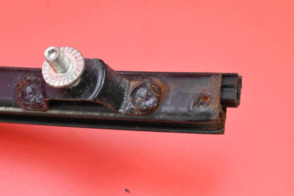 OKNO Karoséria pravá predok MAZDA MX-5 III NC 05-08