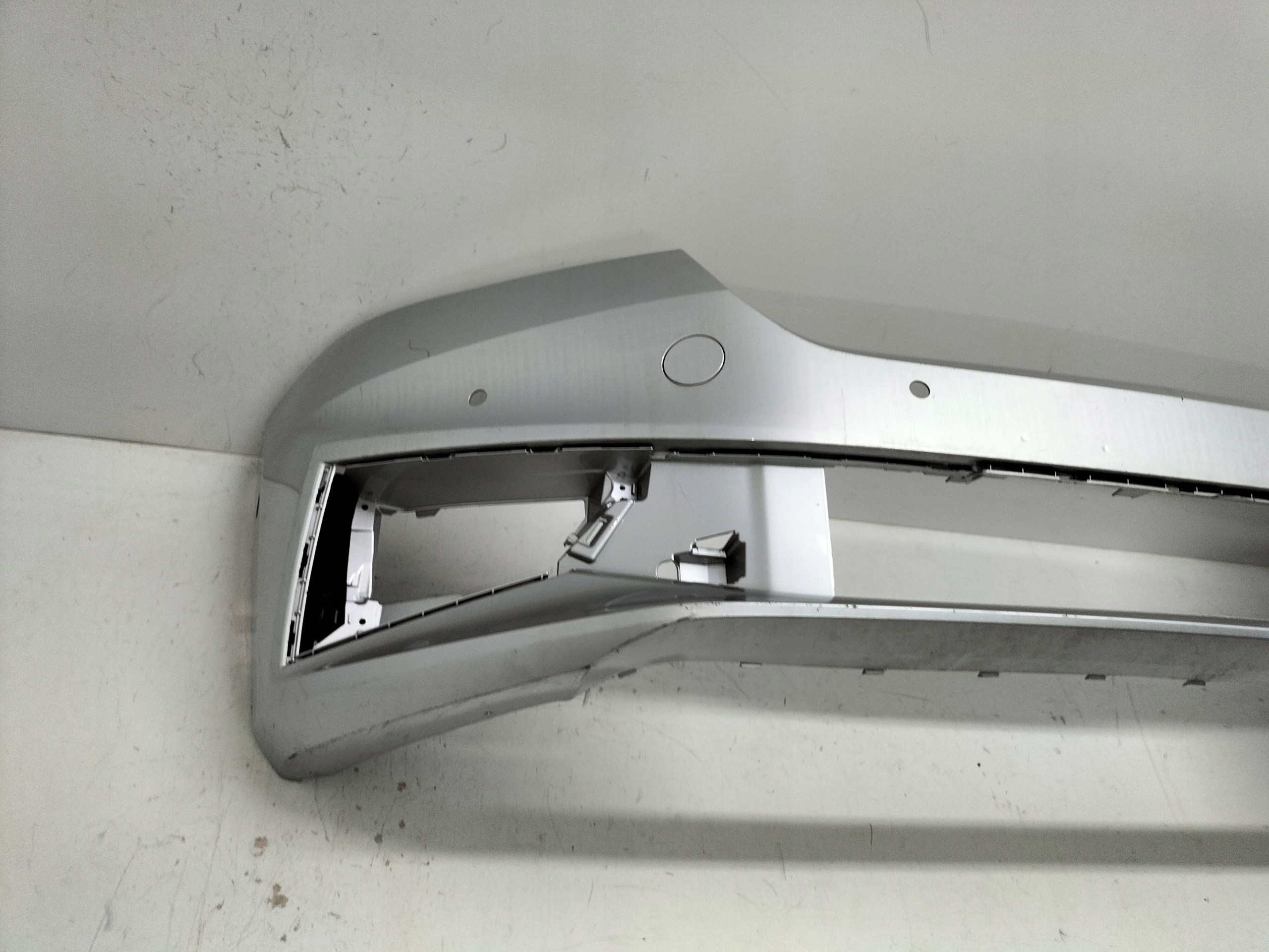 FRONTSTOSSSTANGE VORNE SKODA FABIA 4 IV 21