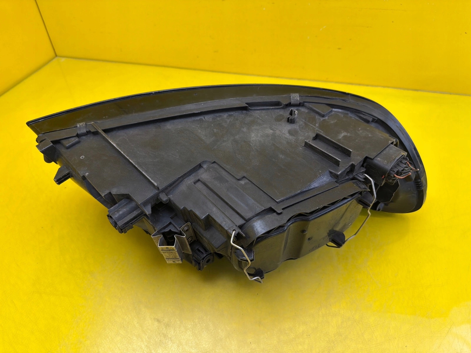 light left front Volvo C30 H7 06-10 31214537