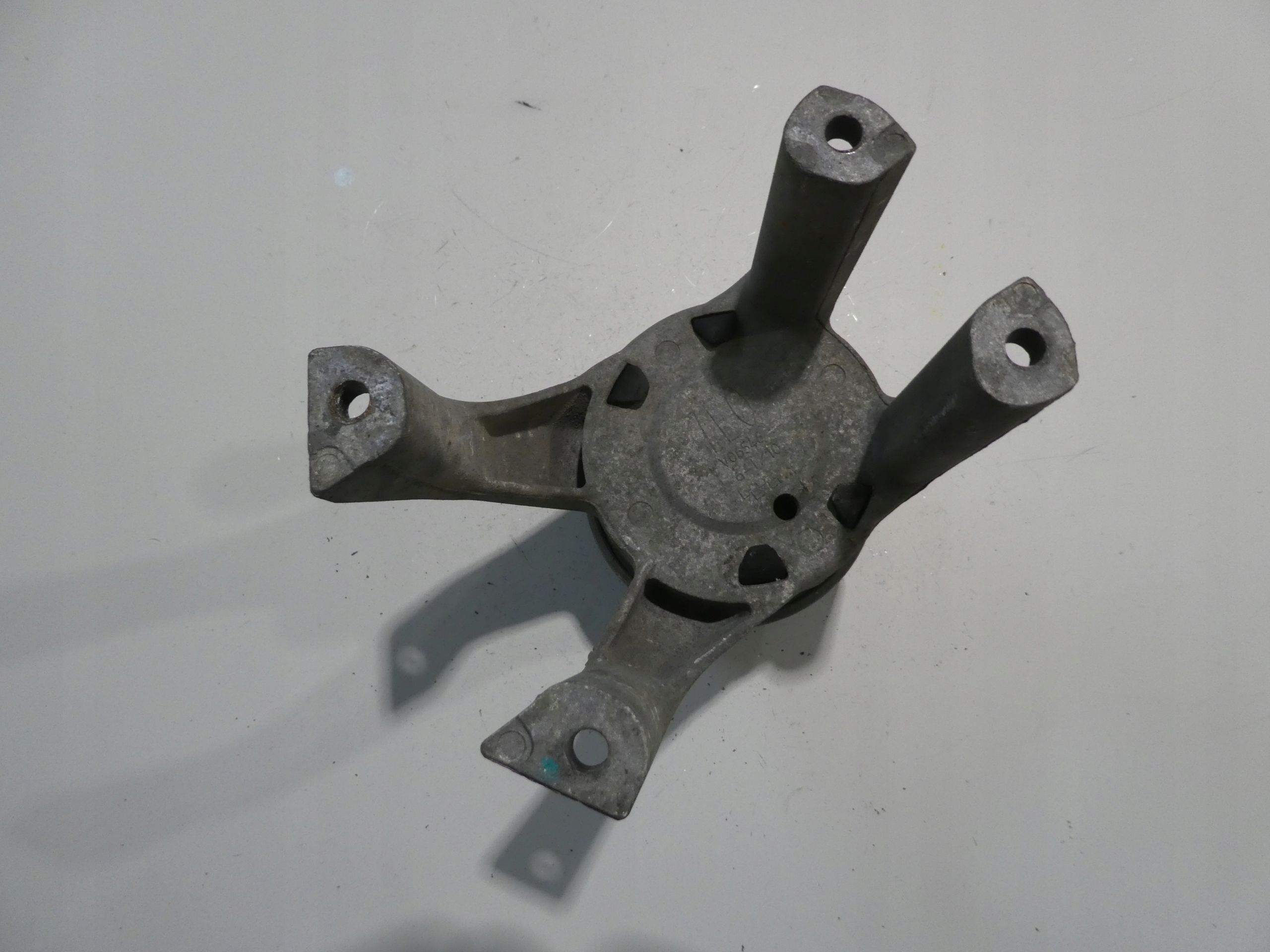engine mount VW T5 T6 7E0199849