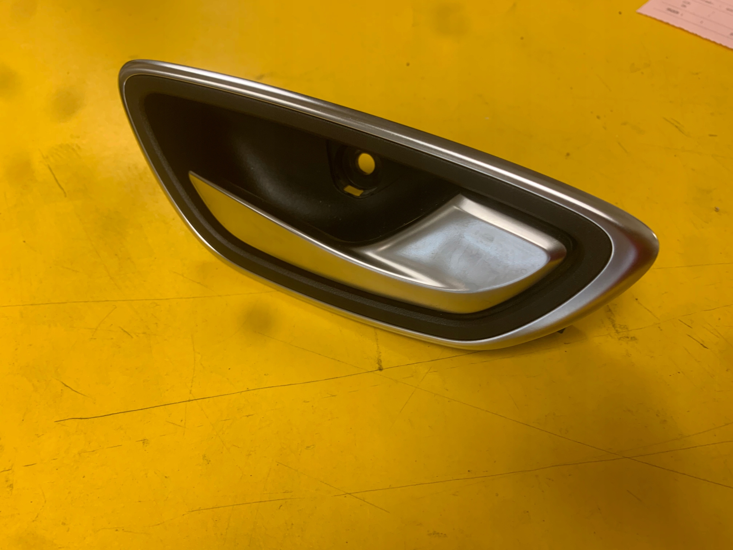 ручка двери внутренняя renault TALISMAN