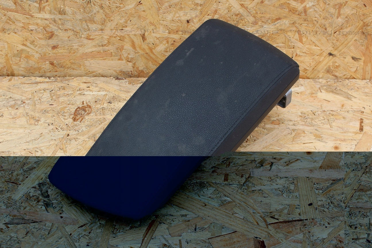 3400692 - Підлокітник BMW e83 x3 чорний Європа 1516161