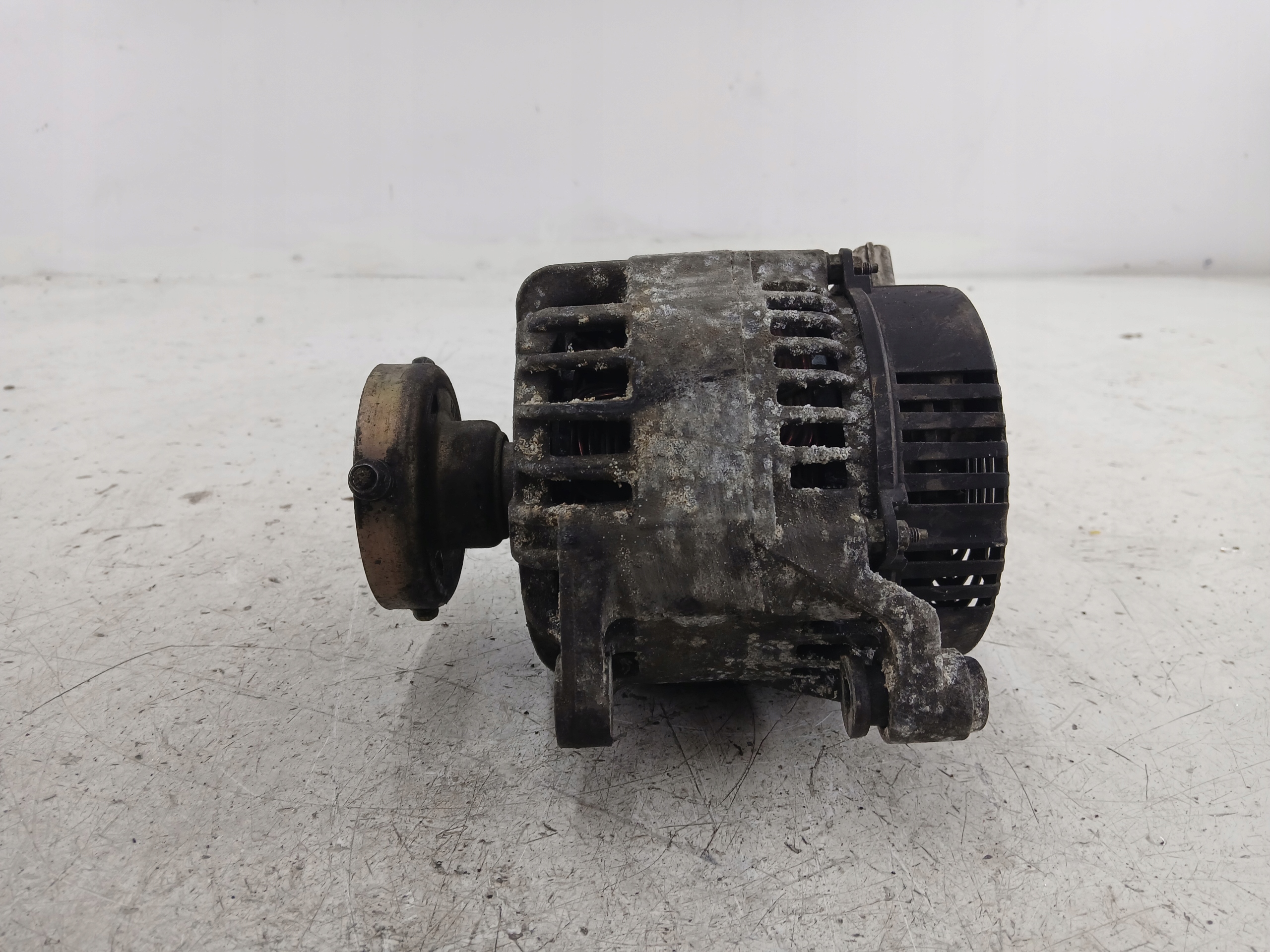 FORD FOCUS MK1 1.8 TDCI alternator 1M5T10300BD 90A