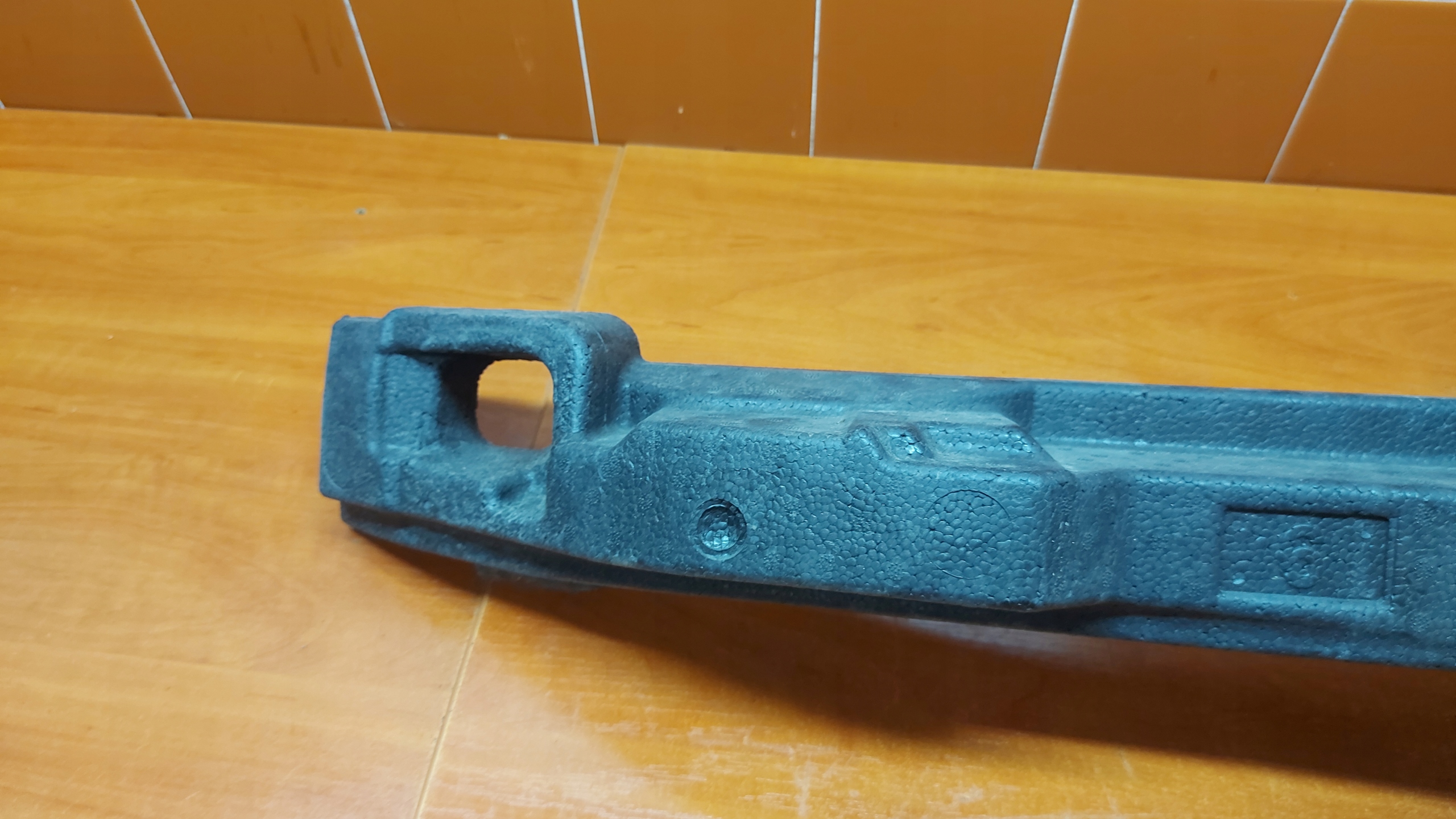 ABSORBER Polystirén nárazníku předek TOYOTA COROLLA E16 E18 16-18