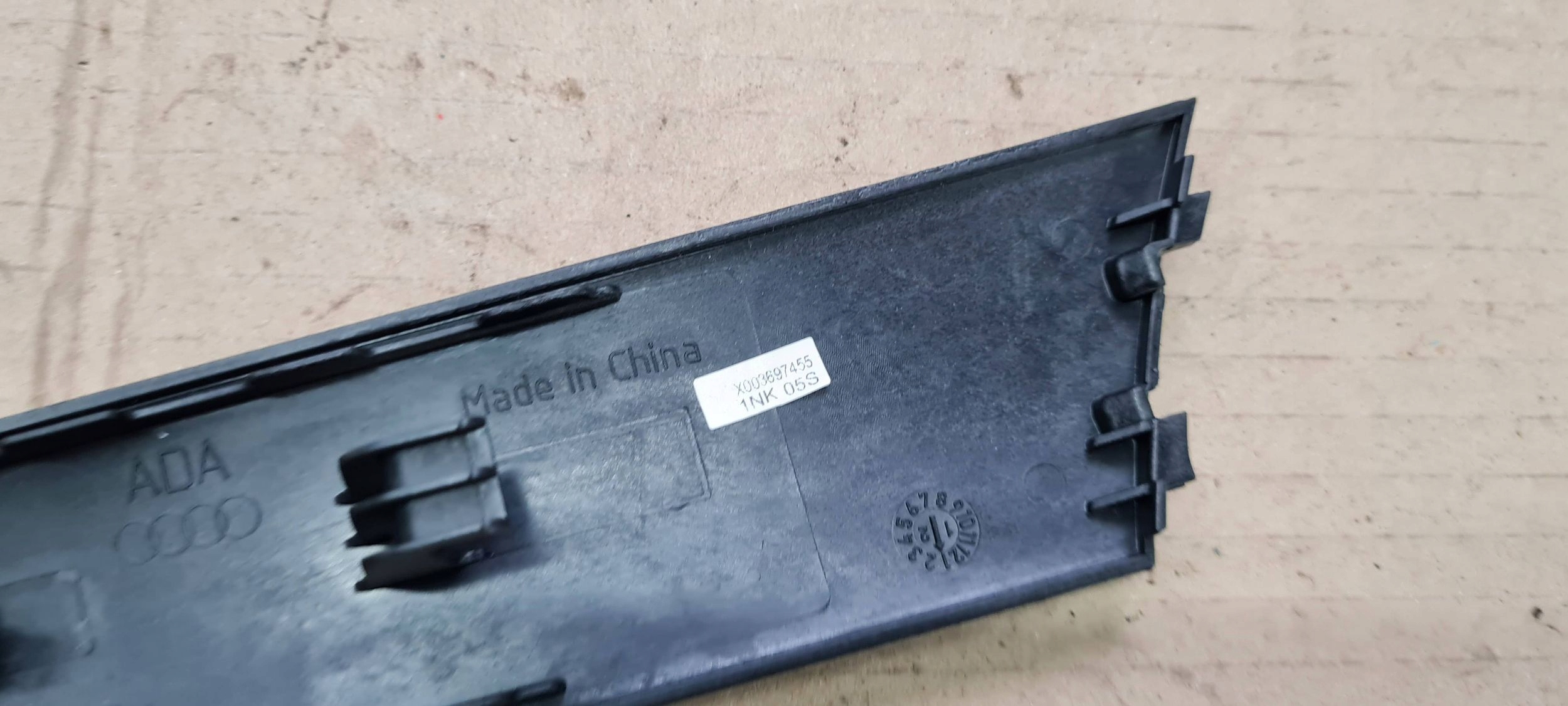 Q5 8R moulding DEKOR door left left front ALU 1NK 8R0867409