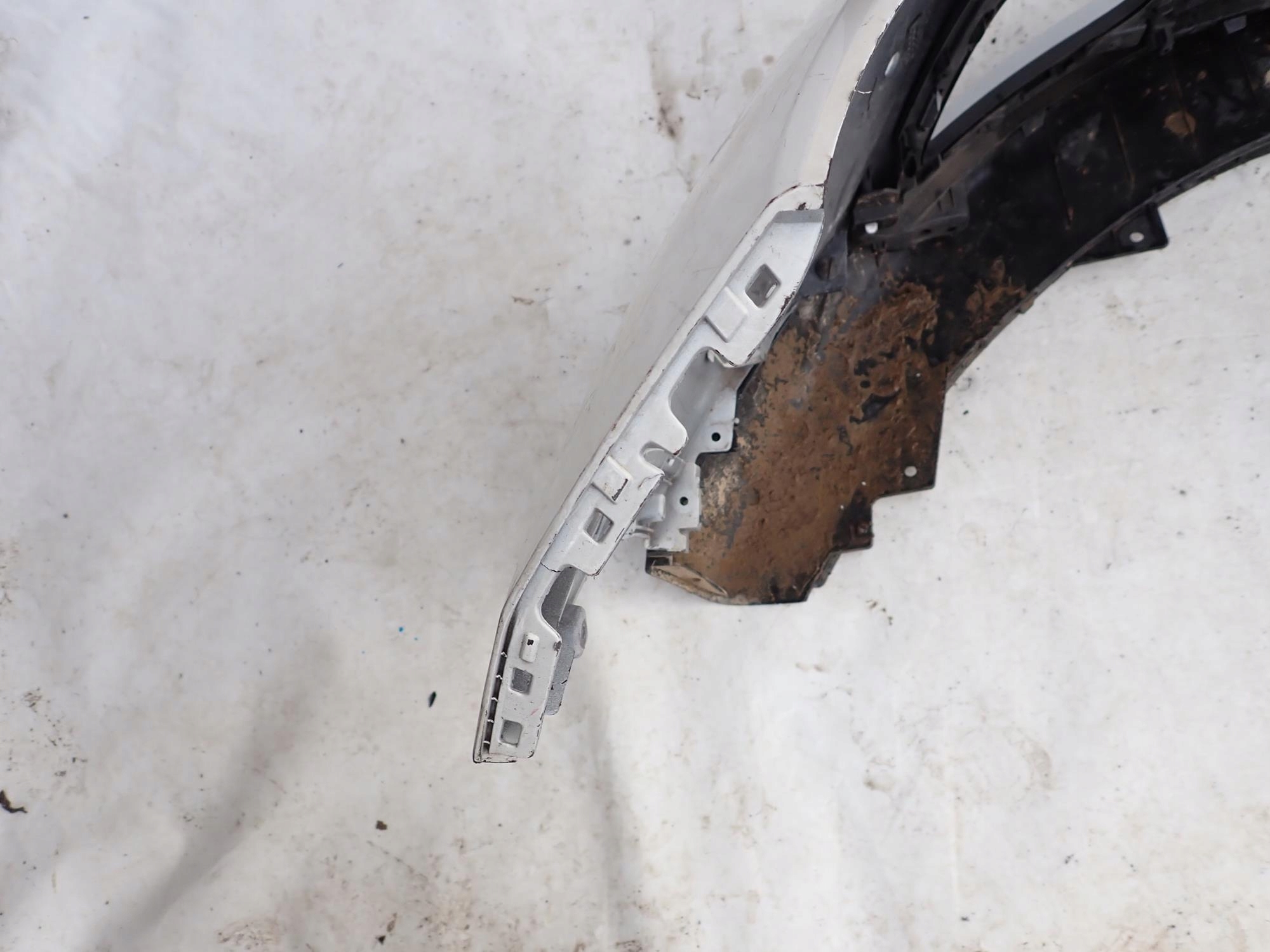 KIA NIRO and 1 16-19 bumper front front PDC