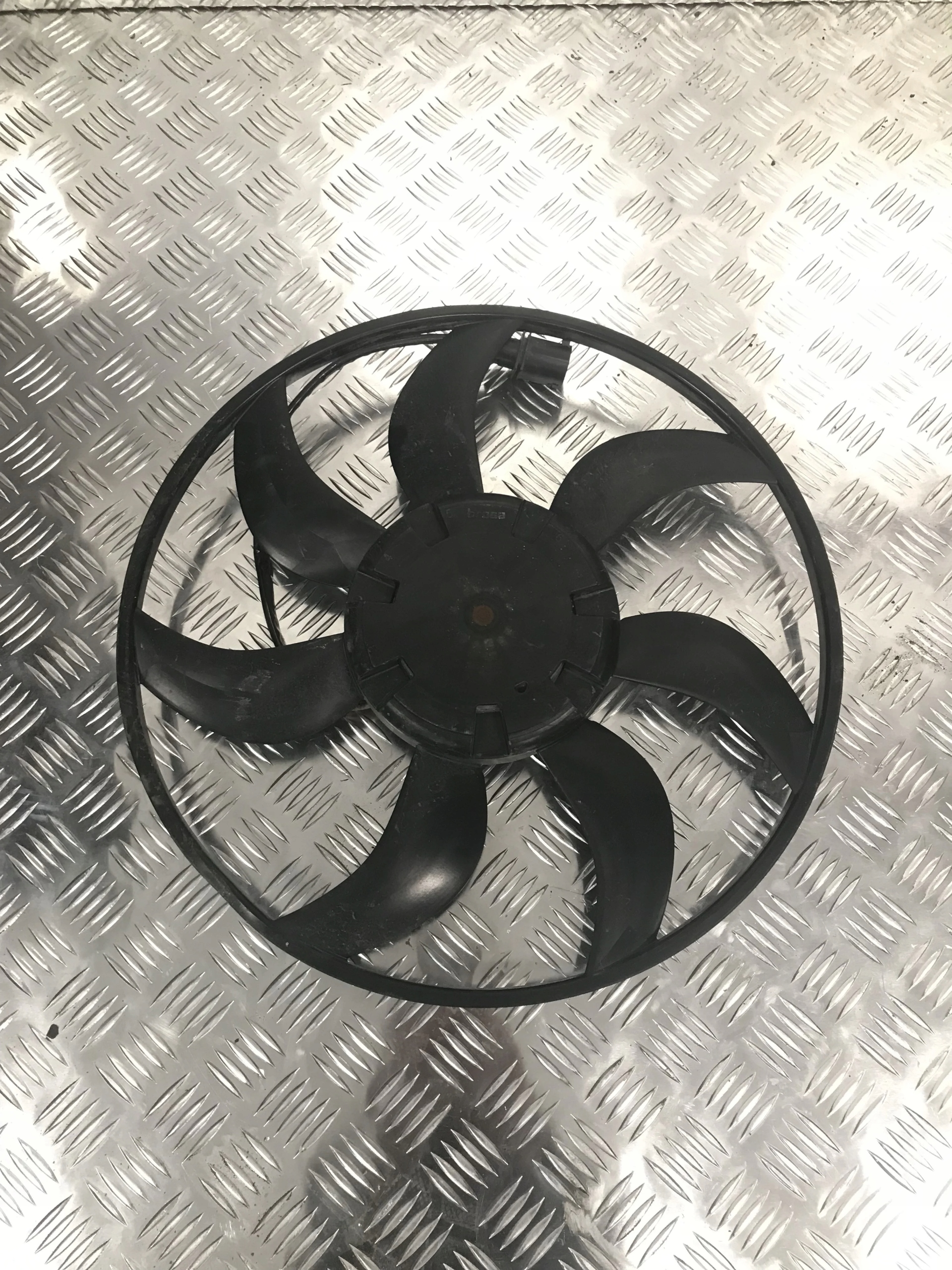 WENTYLATOR CHŁODNICY AUDI Q2 16- 1.6 TDI 5Q0959455BG