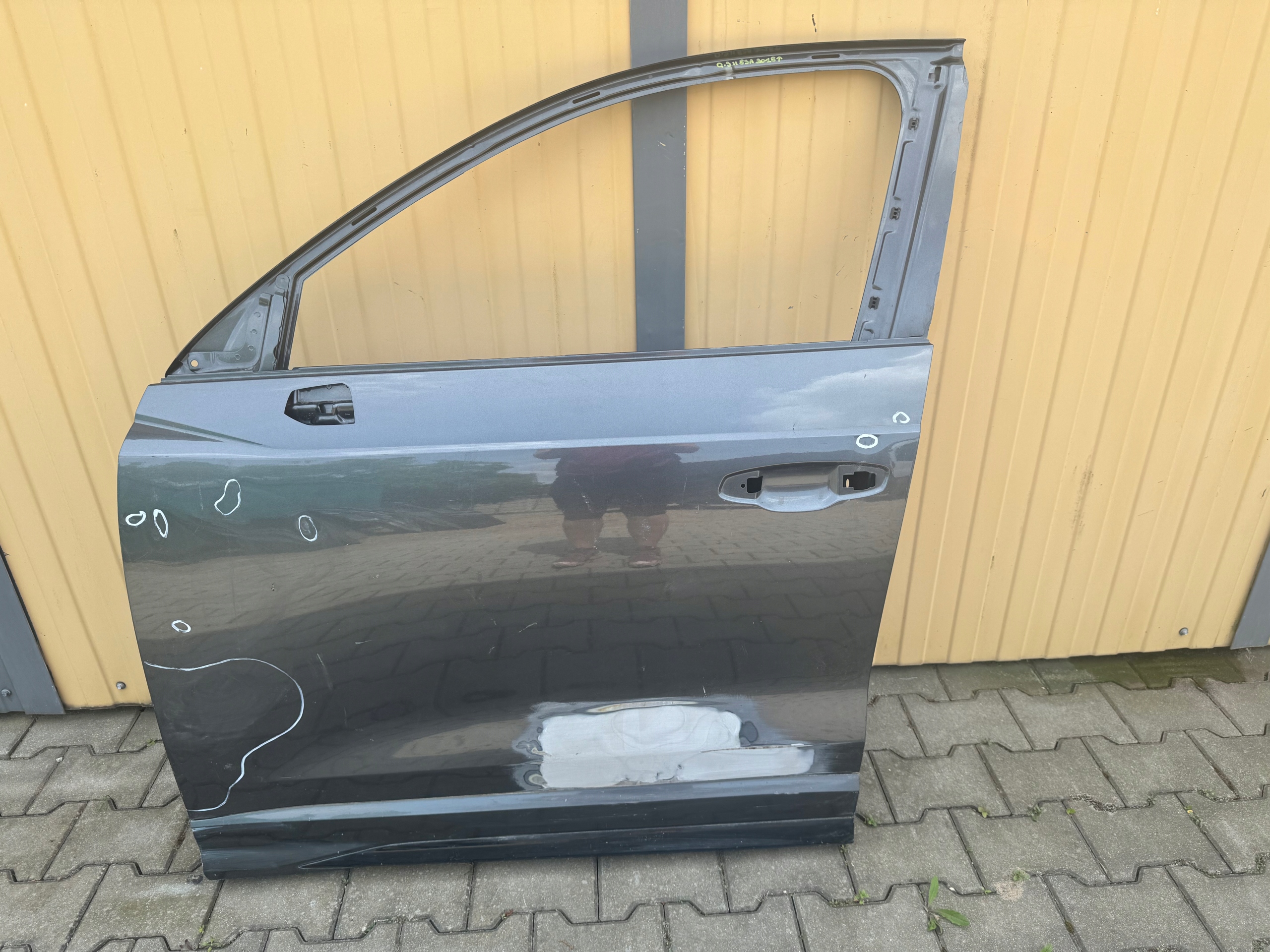 AUDI Q3 II 83A 2018- DRZWI PRZEDNIE LEWE GIEŁDA POZNAŃ