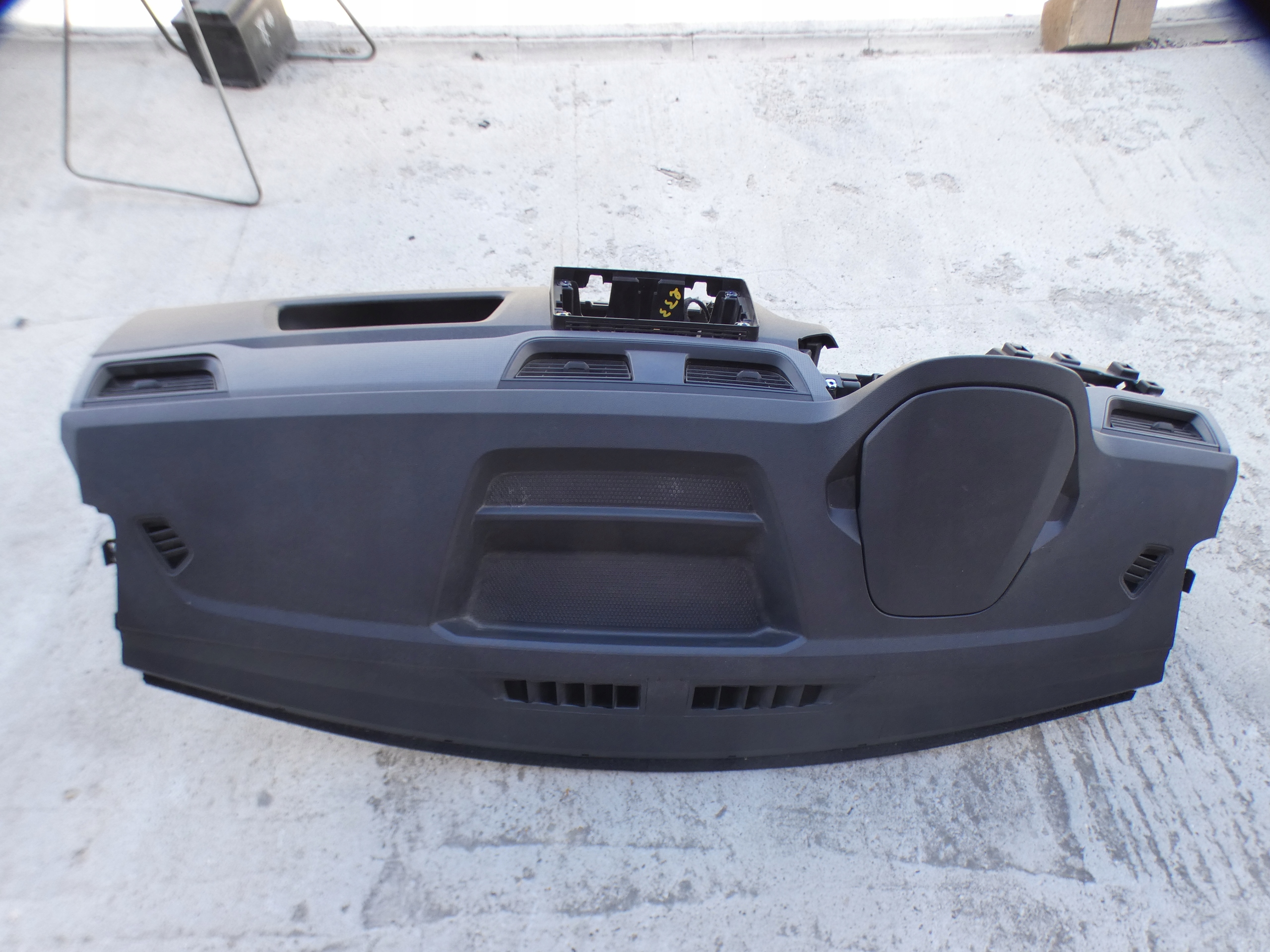 dashboard instrument panel console RENAULT EXPRESS 2023r 682002650r original