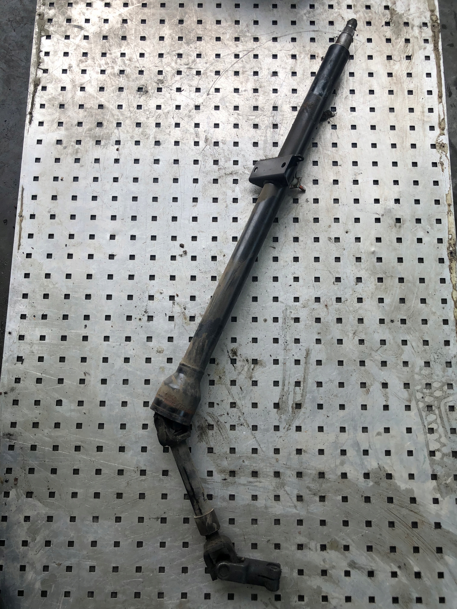 РУЛЕВАЯ КОЛОНКА VW LT46 SPRINTER 2D1422067E