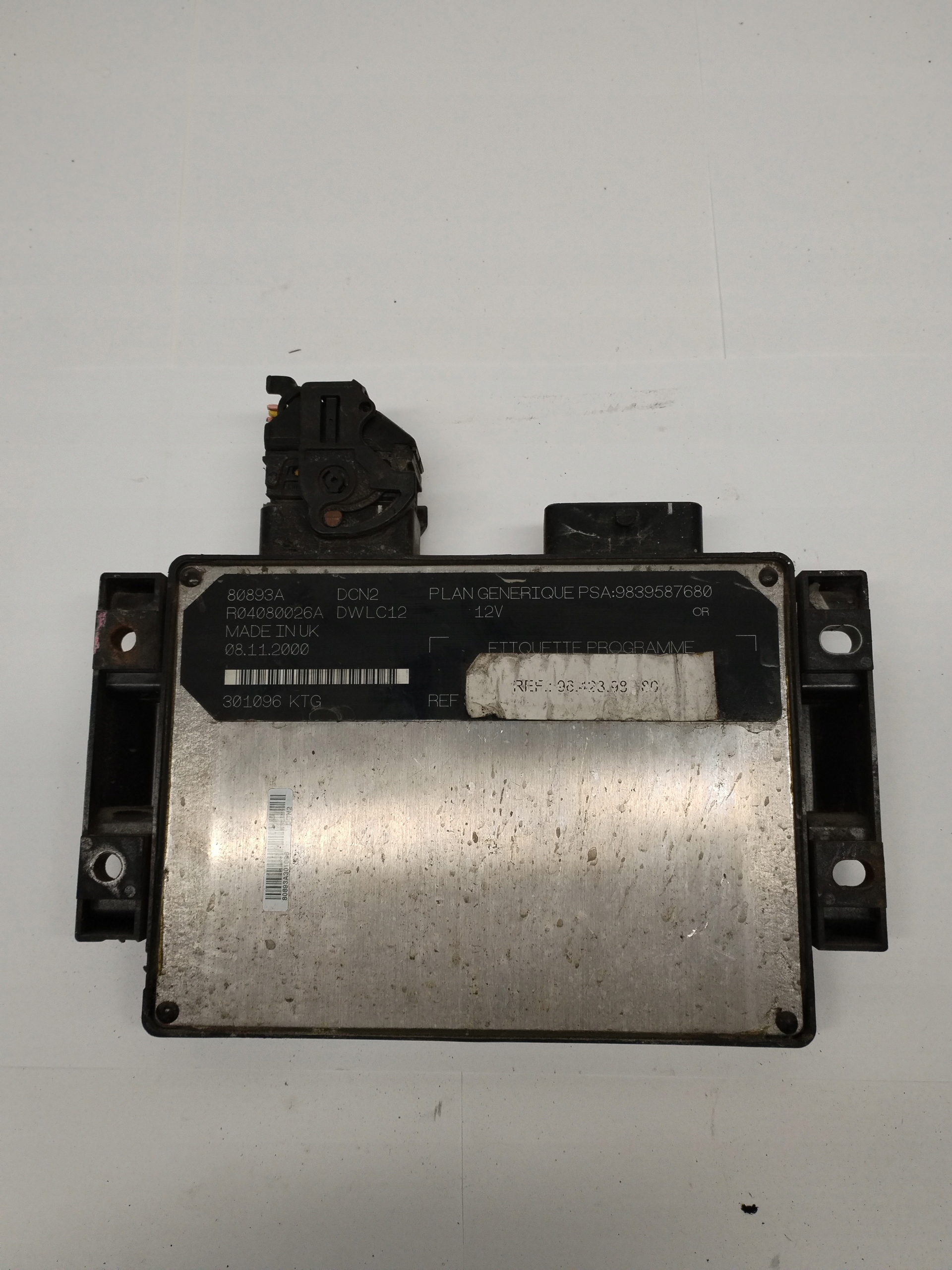 computer control unit of the engine Peugeot Part 9839587680