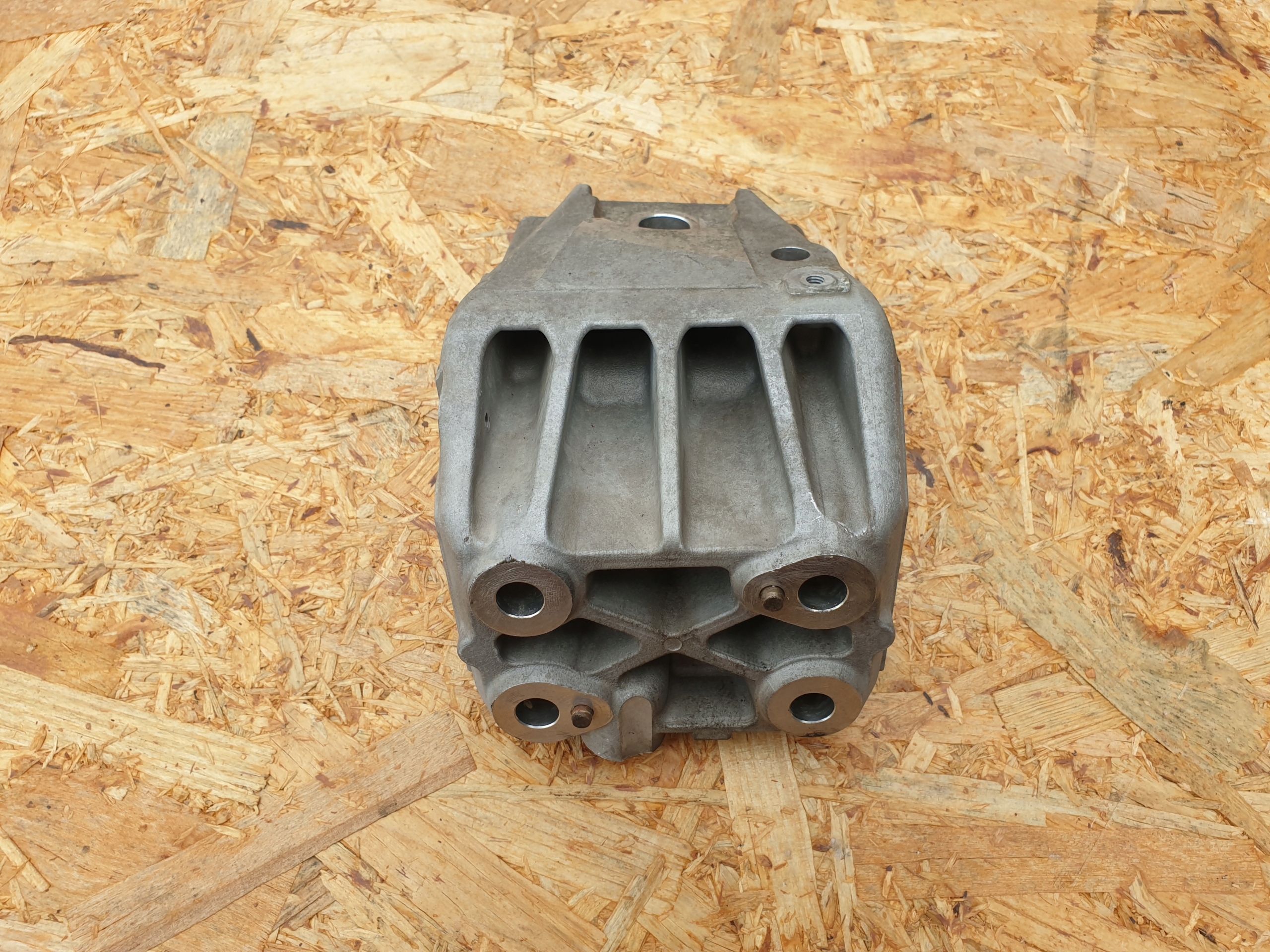 engine mount ALFA ROMEO STELVIO 2.9 670051288