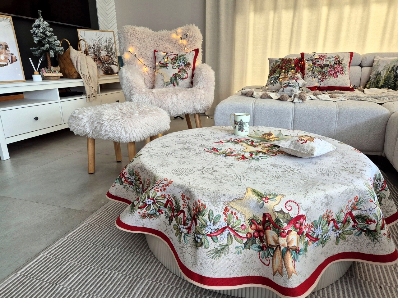 Ubrus kulatý vánoční 140 cm 1310