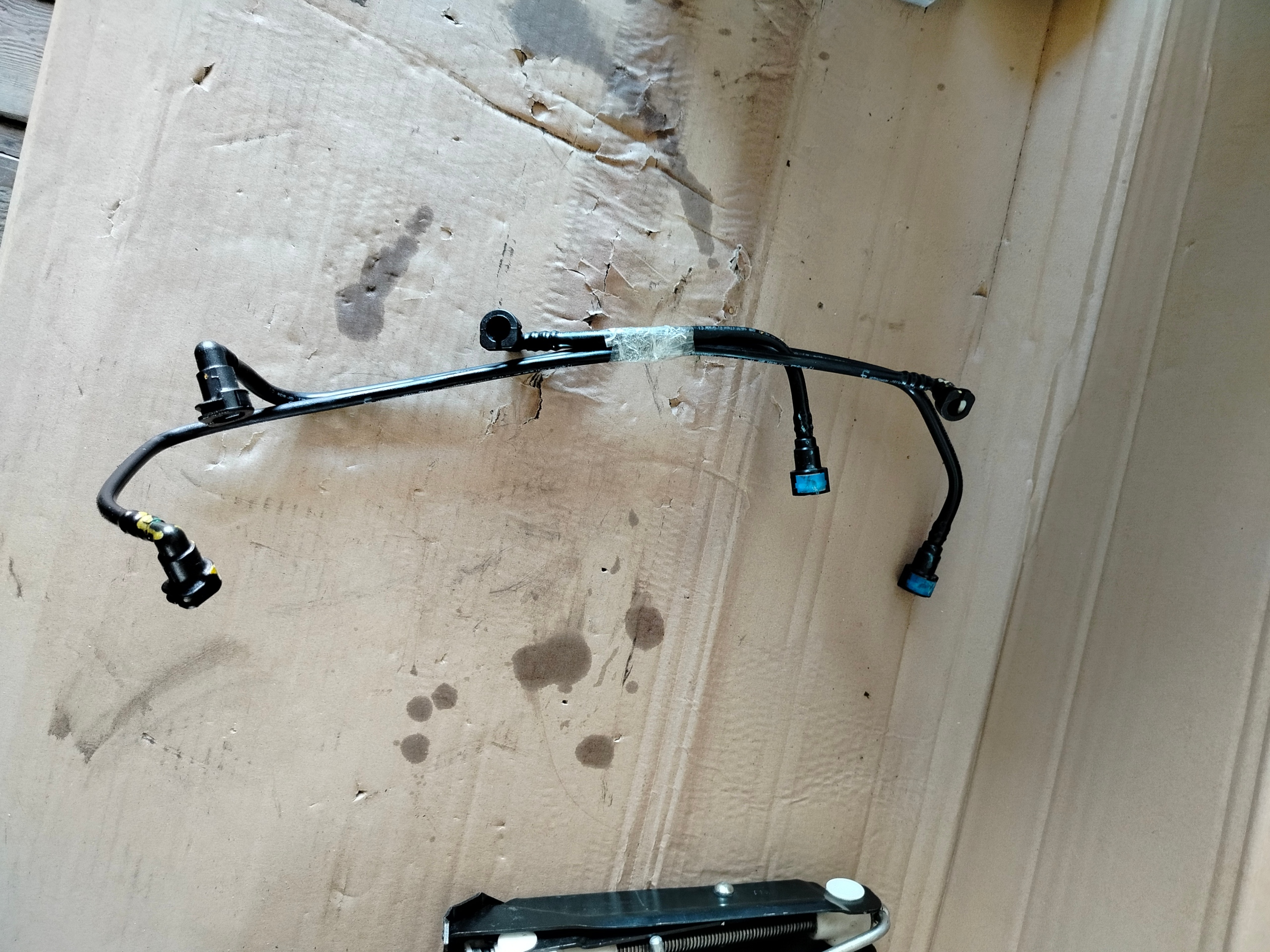 CHEVROLET CRUZE fuel line 2,0VCDI
