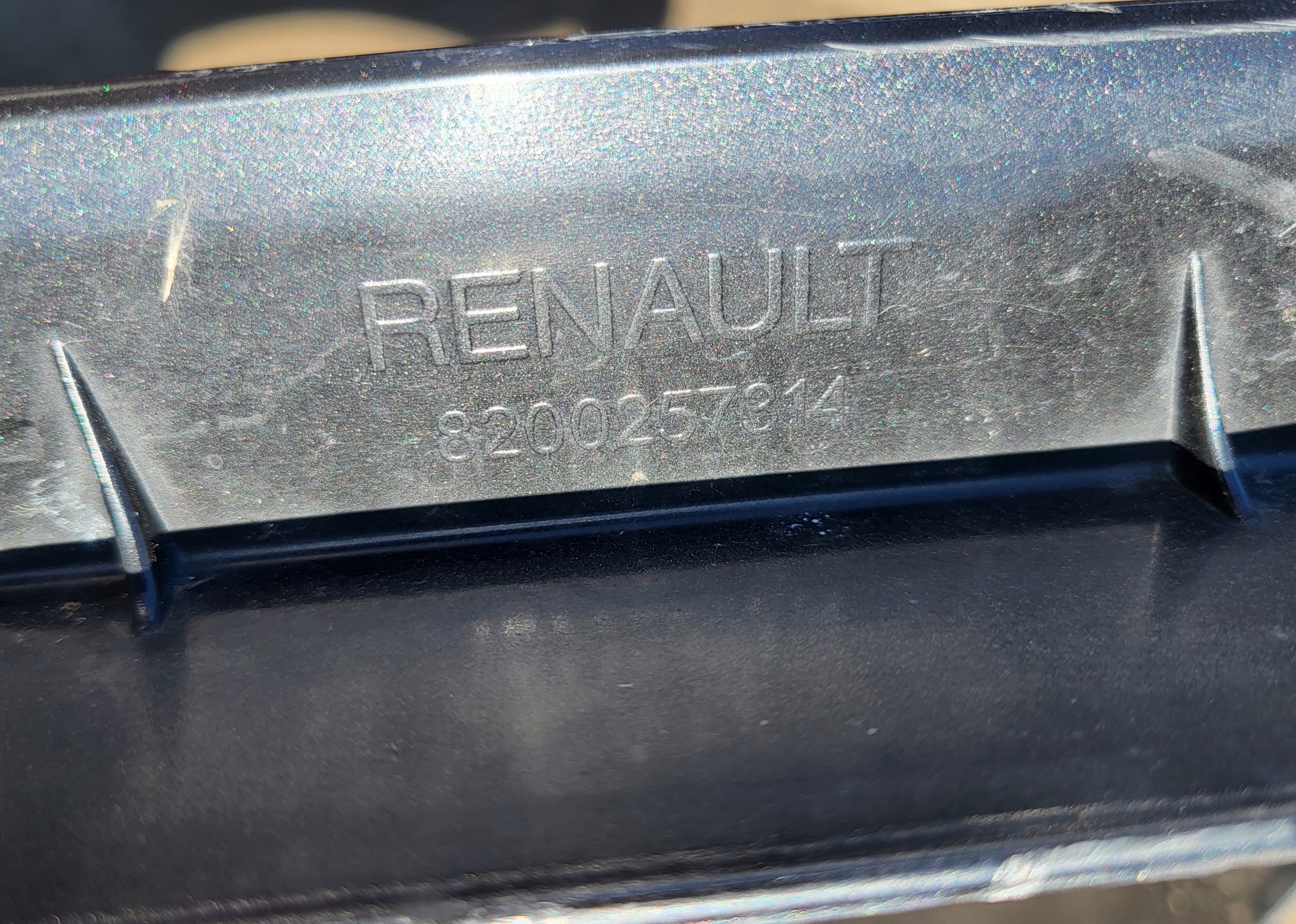 fender left front RENAULT LAGUNA II LIFT OE
