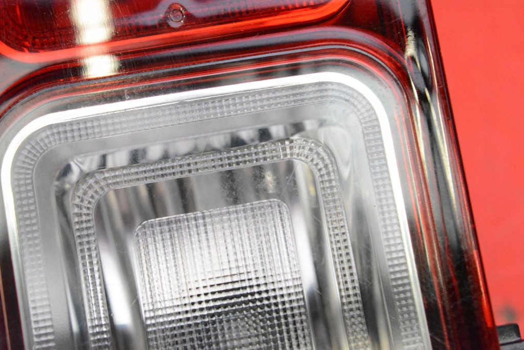 light lights rear part rear. KOMPLET RENAULT TRAFIC 3 III 14-21