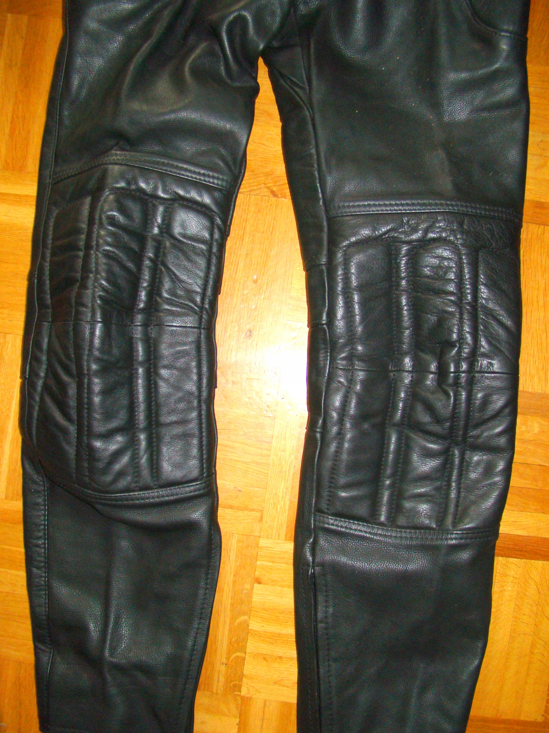 SUPER skórzany profesjonalny KOMBINEZON MOTOCYKLOWY MĘSKI 50/52 pas 78-80 Rozmiar M/L