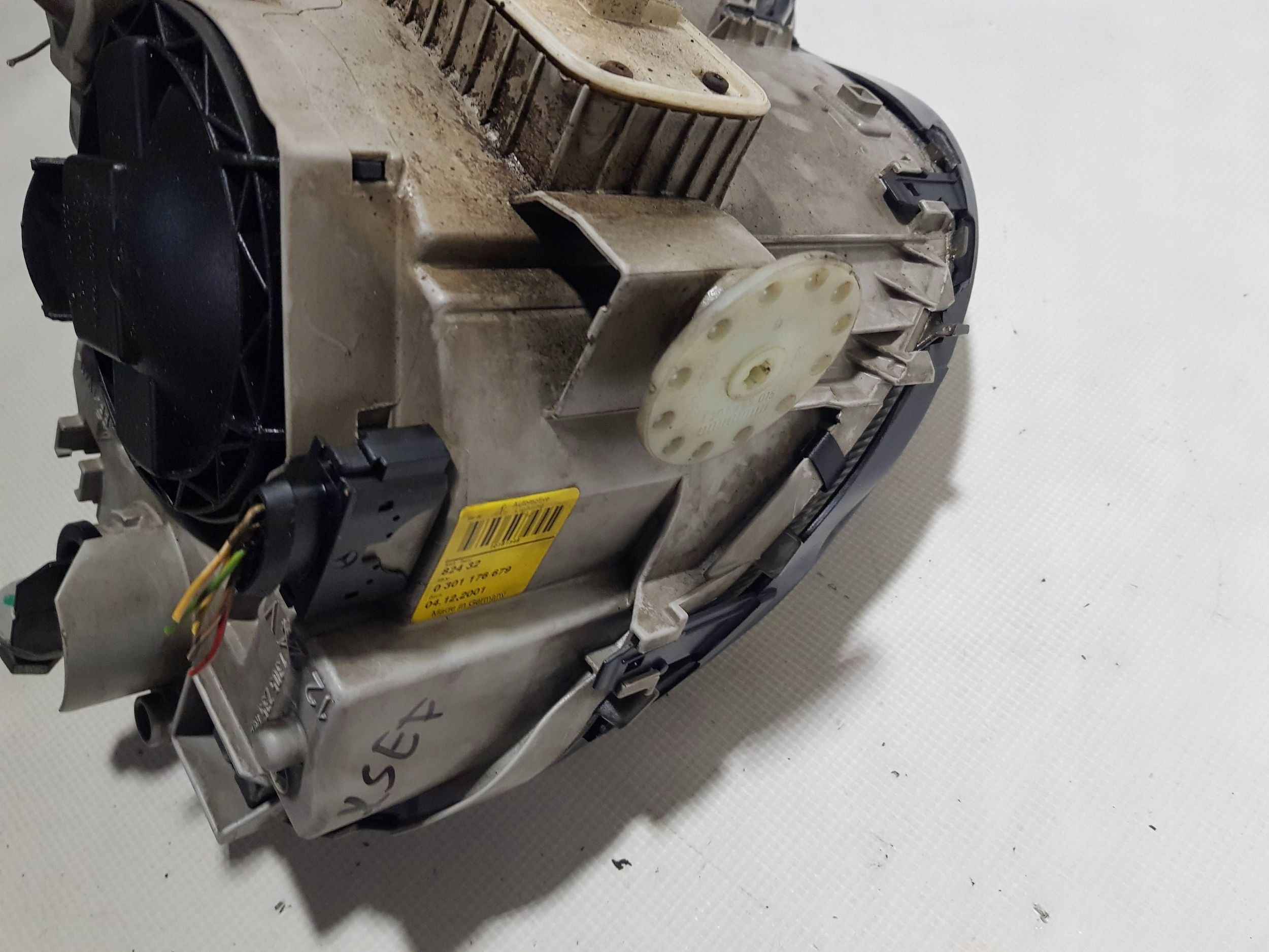 MERCEDES SL R230 W230 light XENON left front