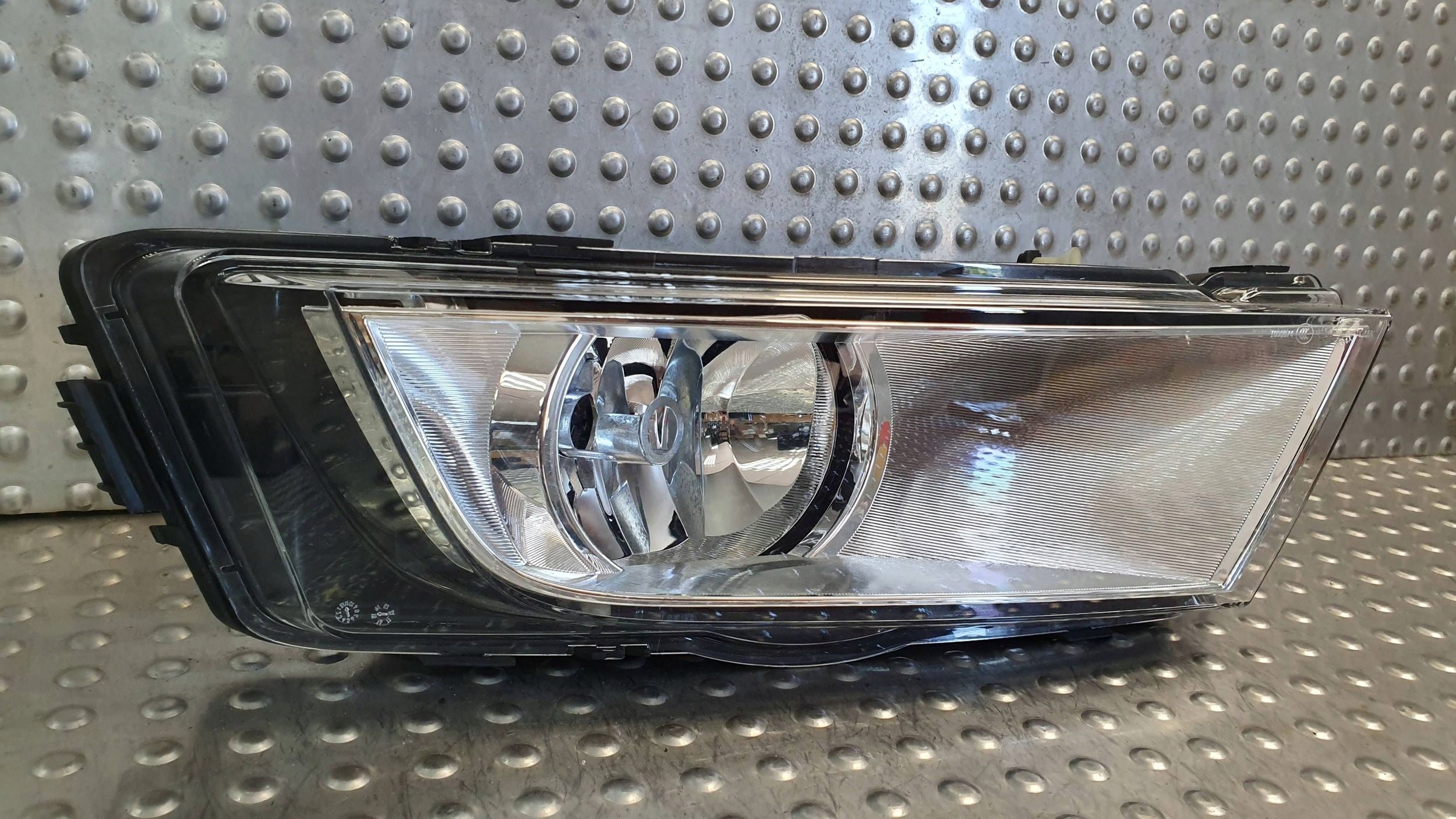 nebelscheinwerfer rechts SKODA OCTAVIA 3 12- 5E0941700