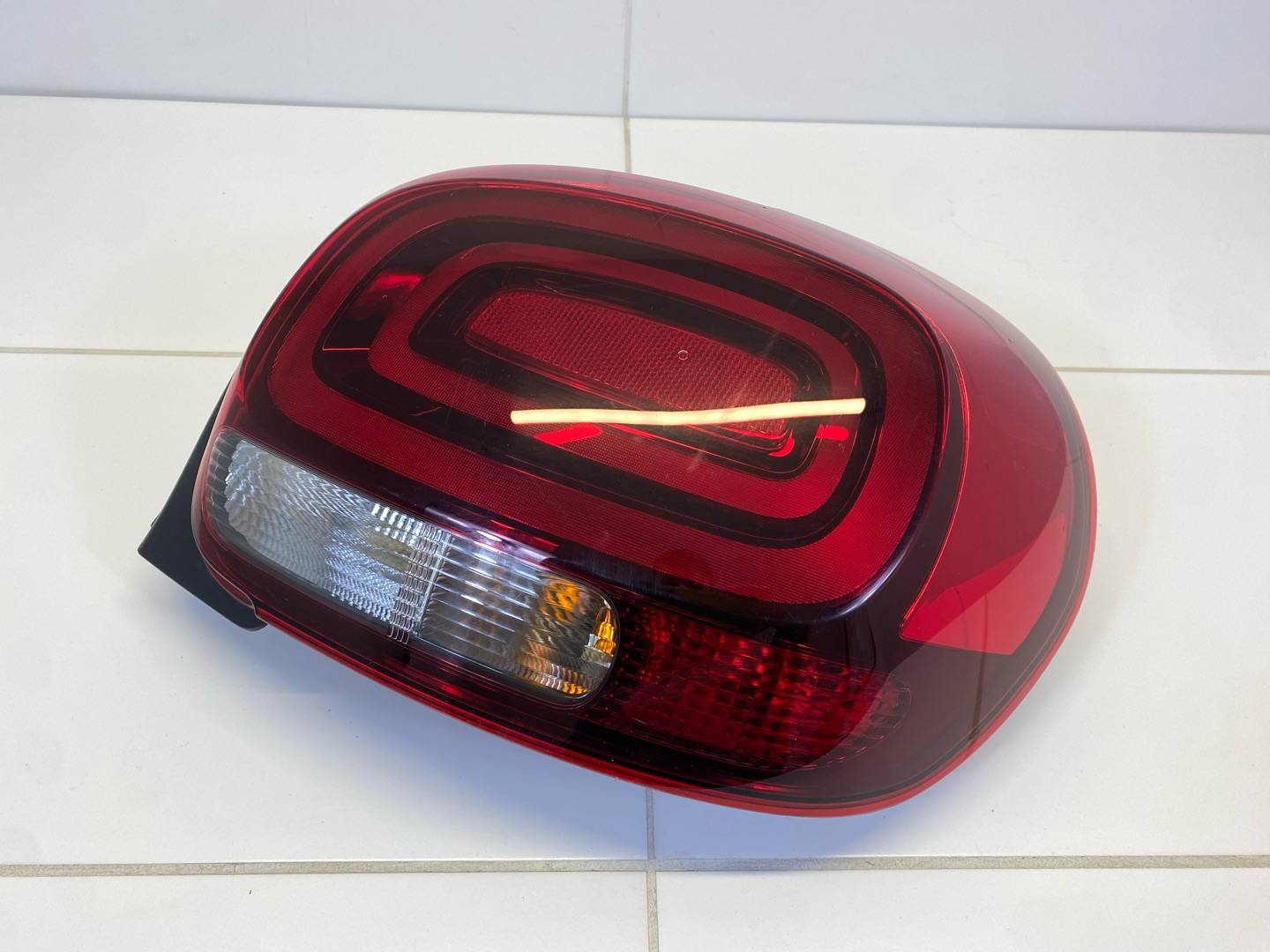 light rear right side Citroen C3 3 2018 9812257480