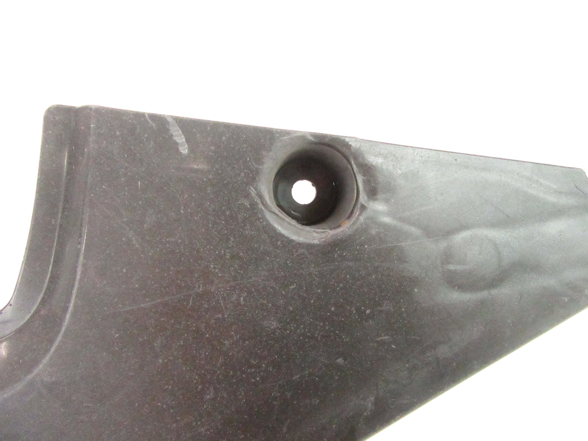 cover tanks chassis right BMW e60 e61 sedan KOMBI