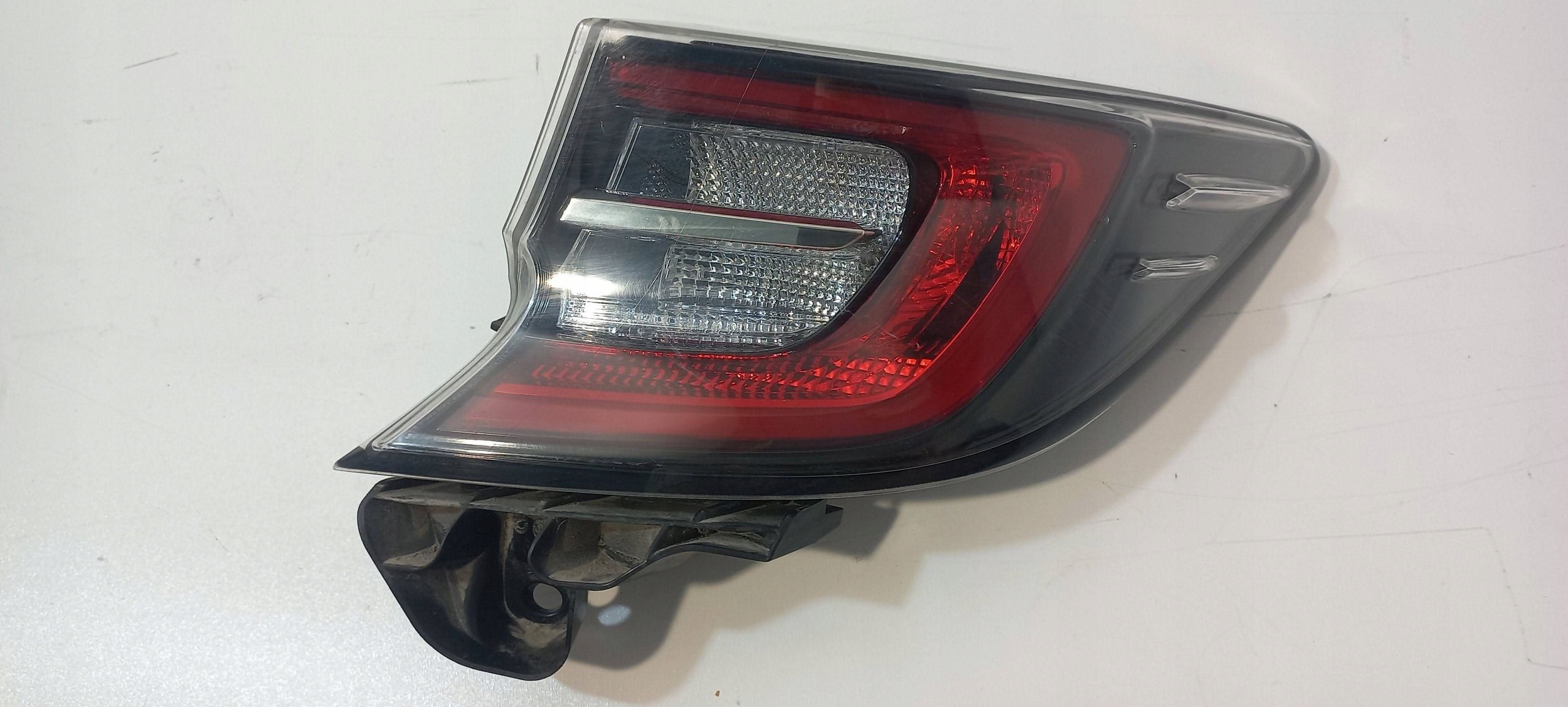 Toyota Corolla E210 E21 Hatchback light rear right V350010R (R354)