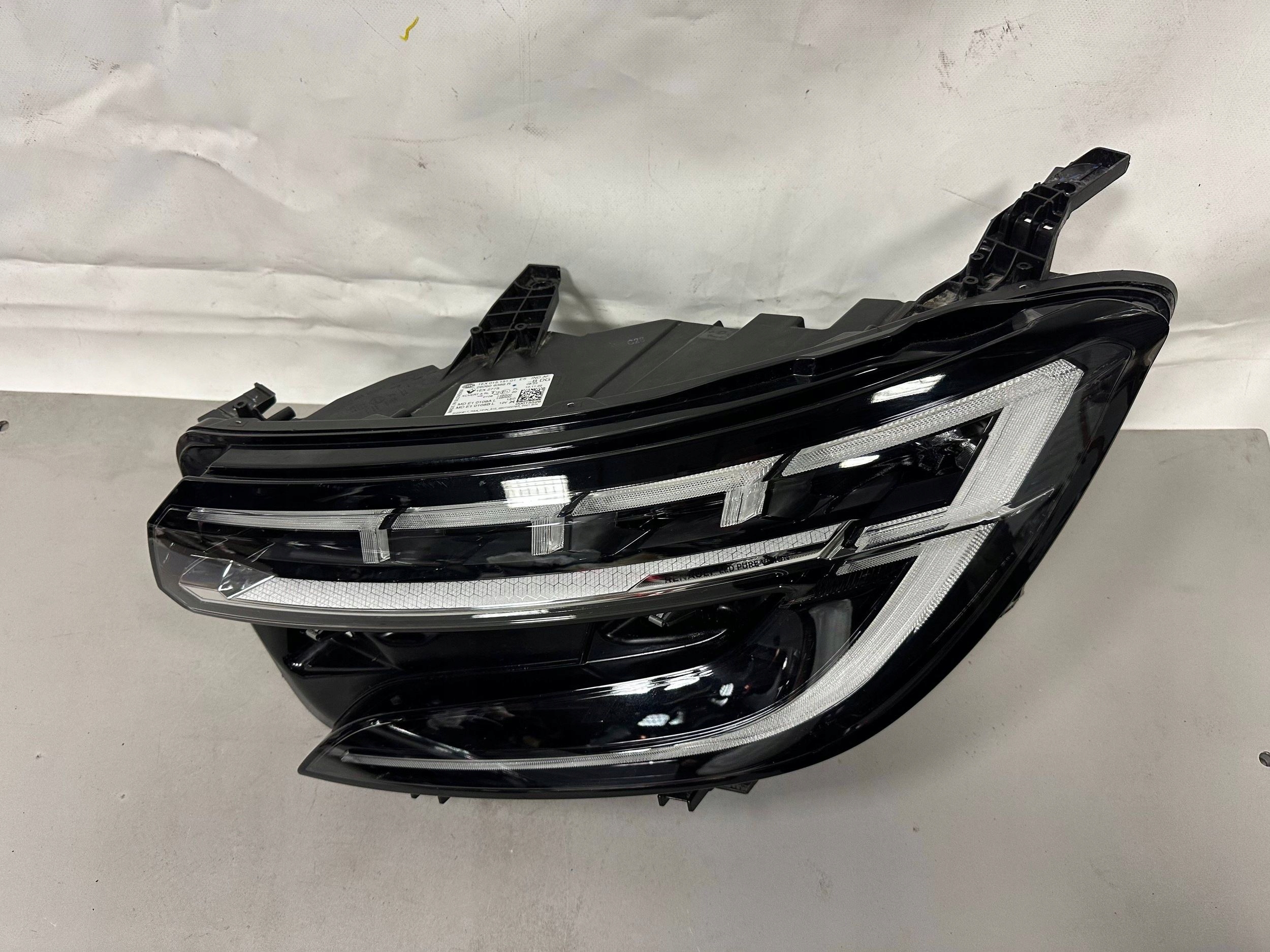 RENAULT AUSTRAL light front side left FULL LED 260606388R