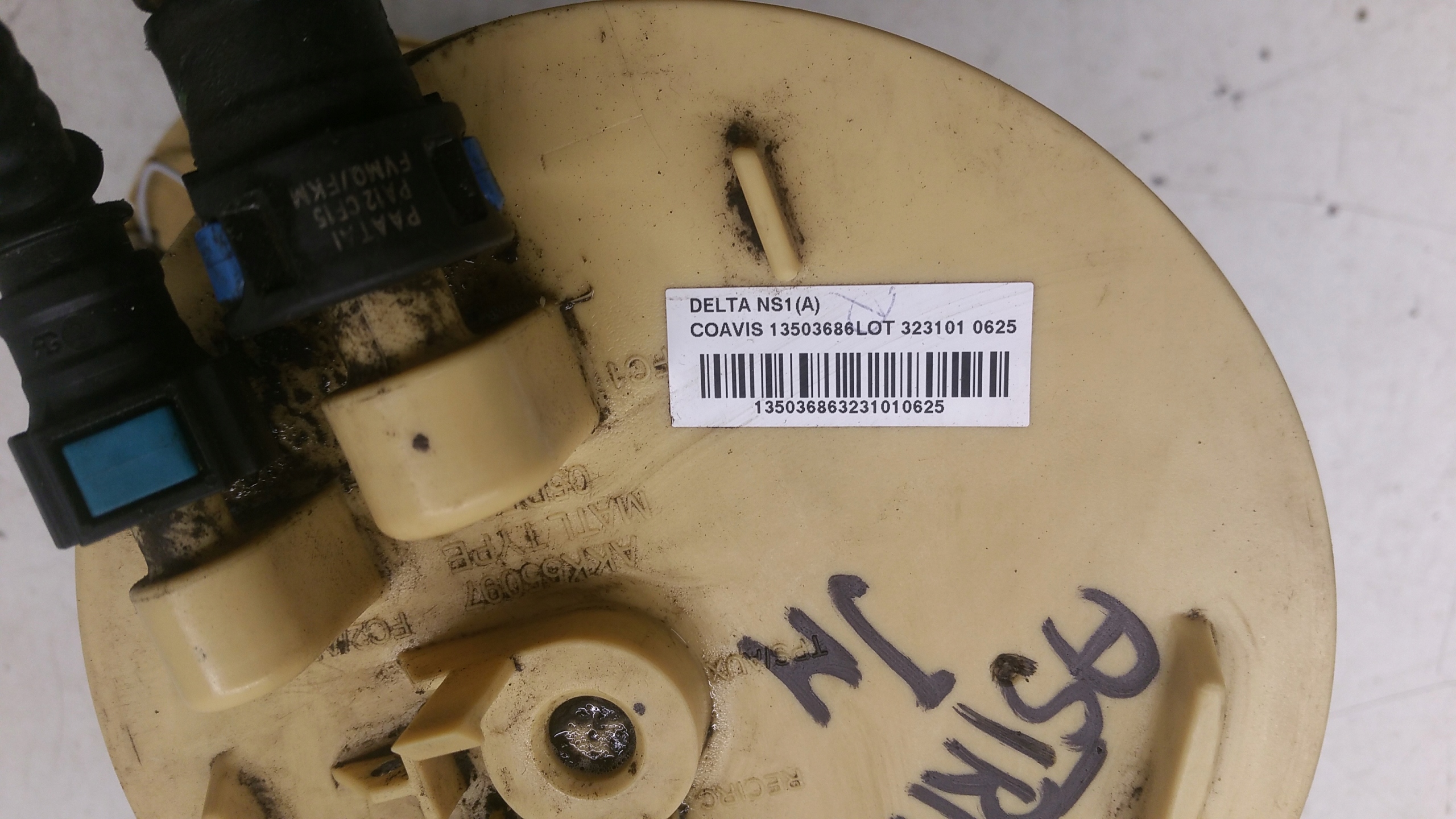 feed pump 13503686 Opel Astra J
