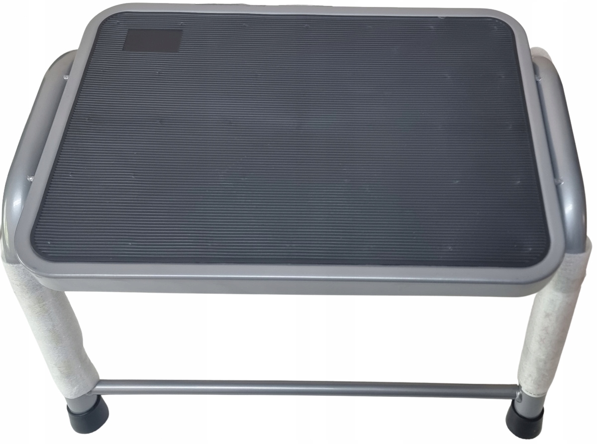 STOPIEŃ SCHODEK WEJŚCIOWY BERGER KAMPER DO 150 kg OUTLET Marka Berger