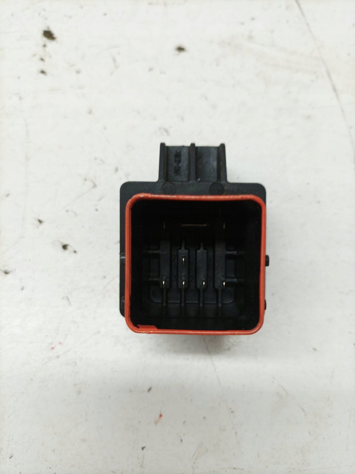 relay plugs ZAROWYCH A622900130 Renault Trafic III (2014- )