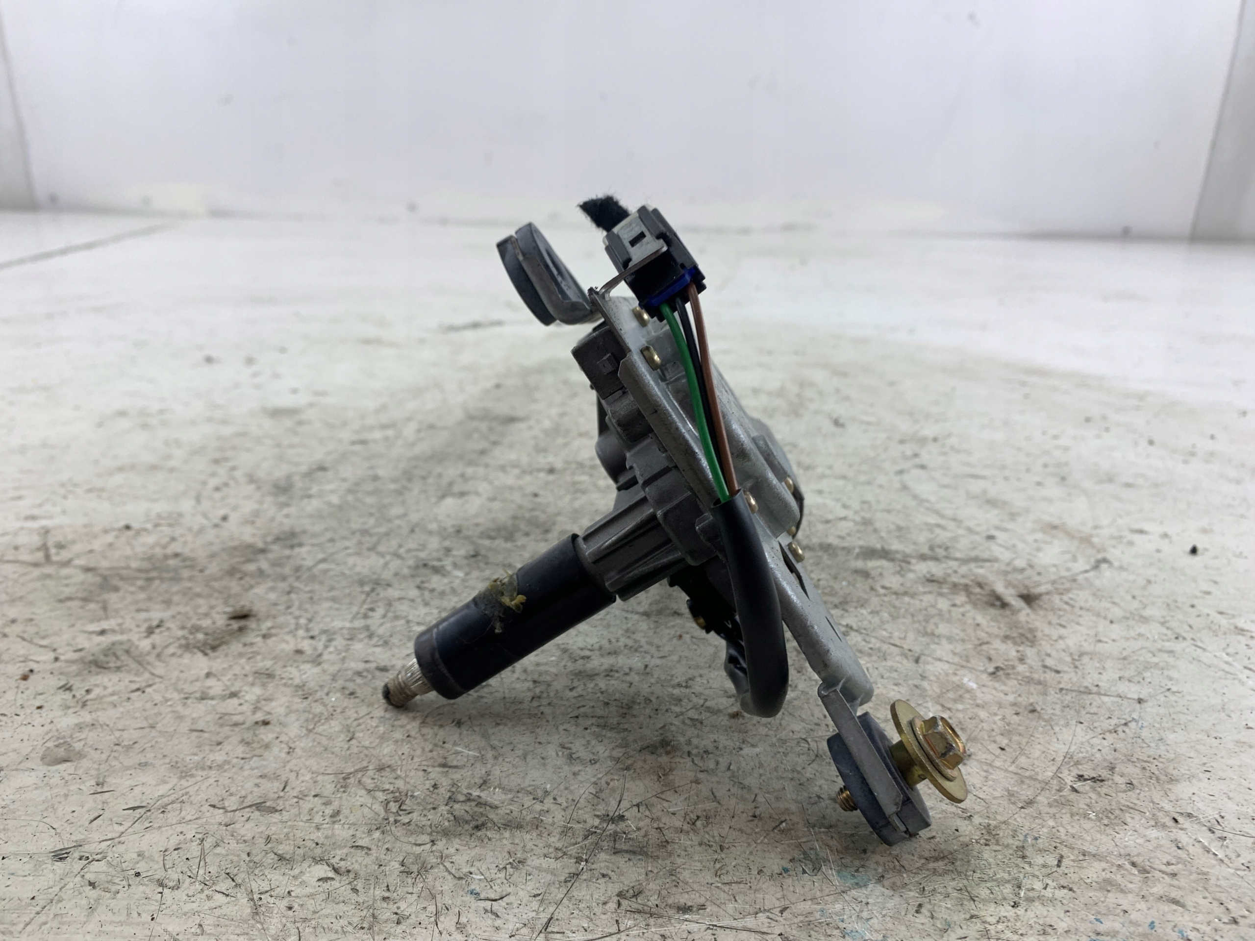 MITSUBISHI CARISMA motor wischer heck 0390206517