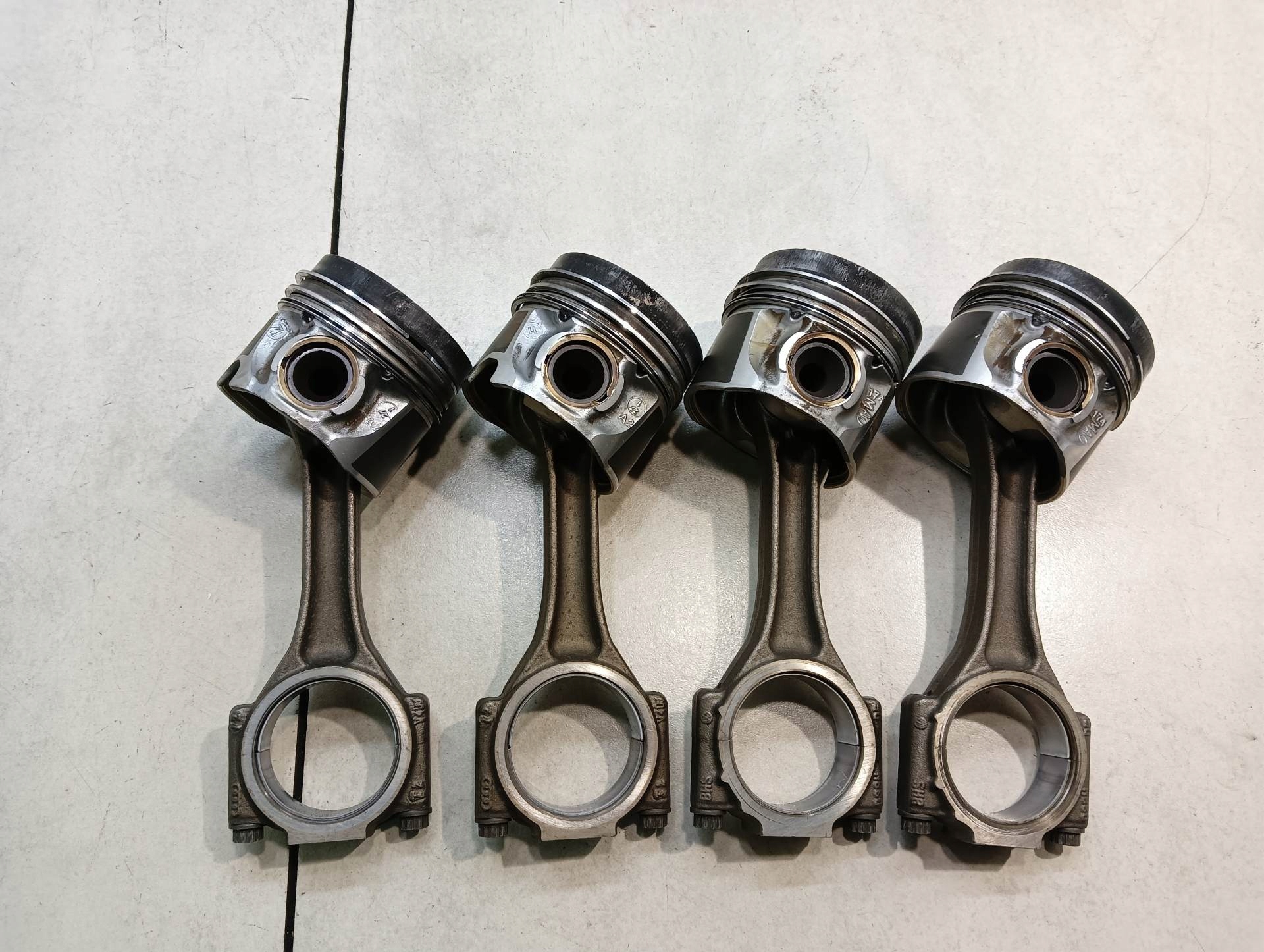 piston connecting rod VW GOLF IV 1.9 TDI 79L69M141