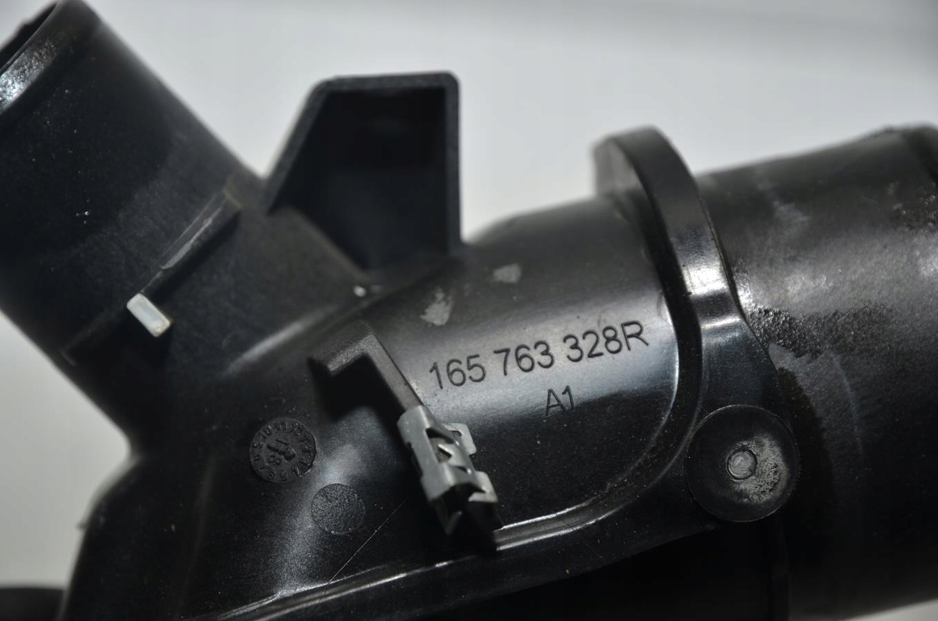 pipe air hose 1.5 DCI Dacia Duster II 18r